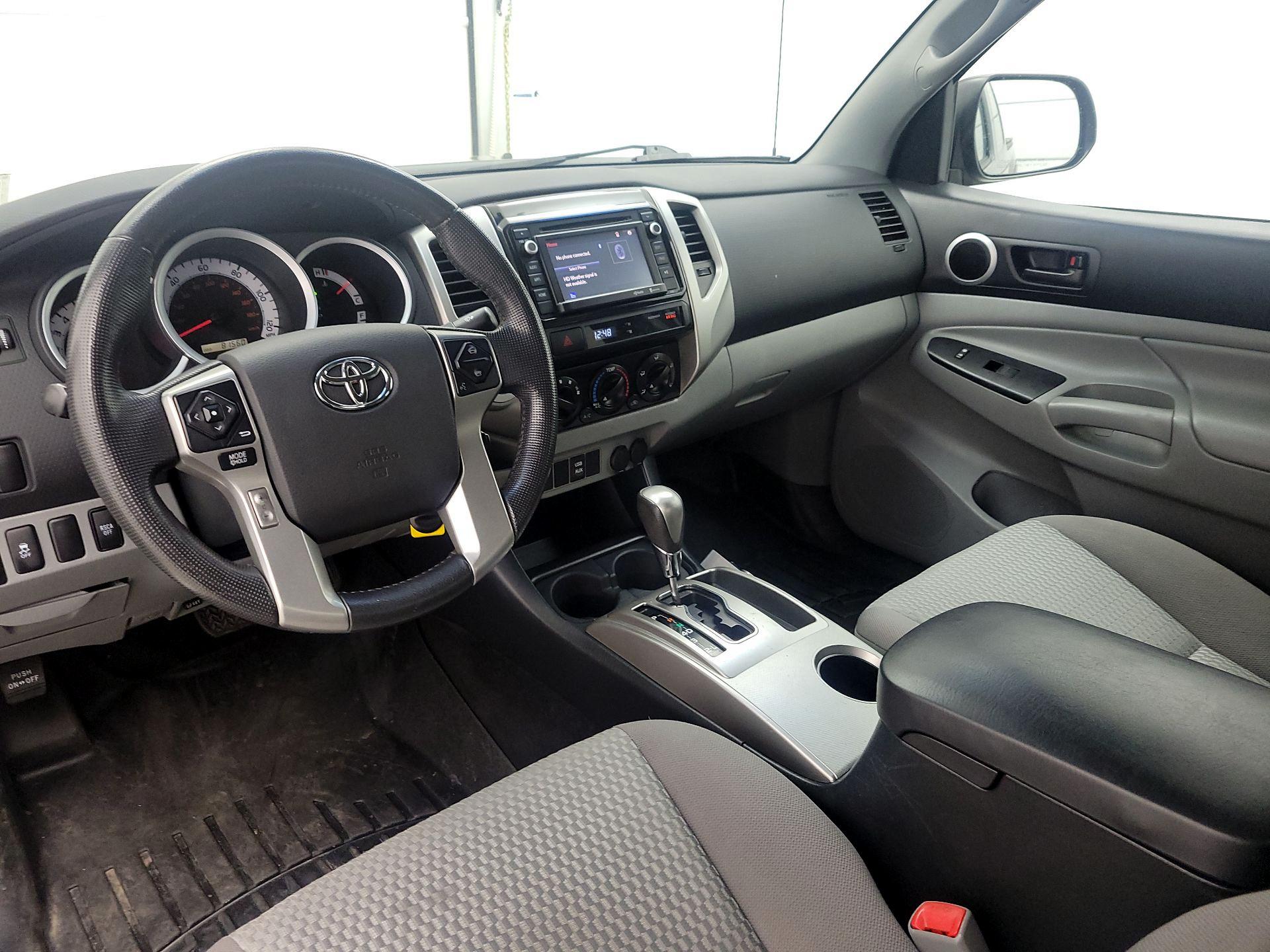 Thumbnail: 2014 Toyota Tacoma - 9