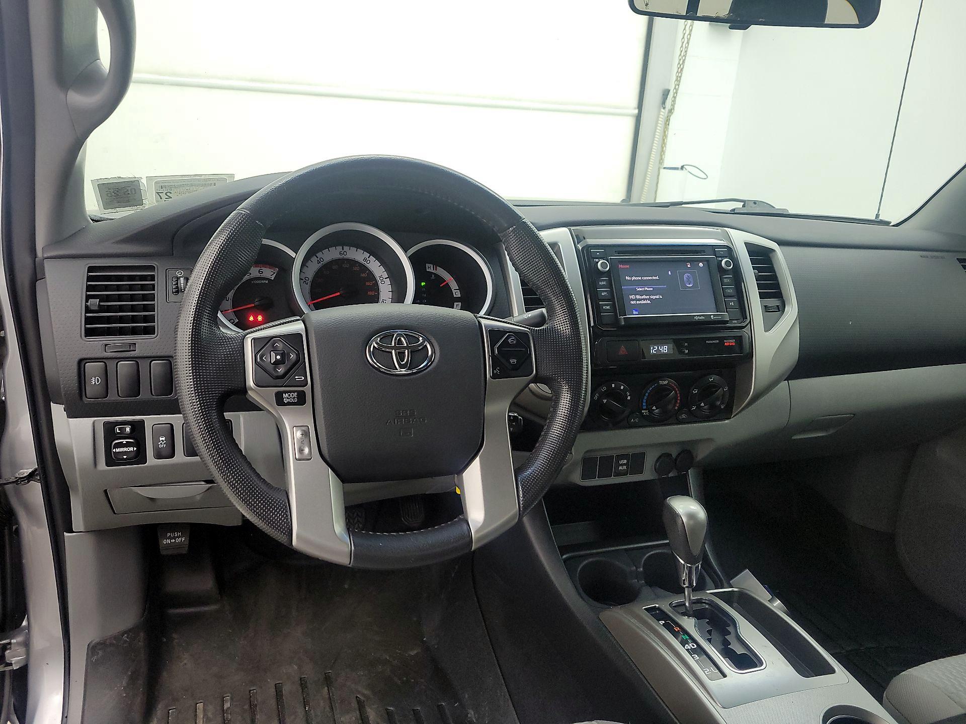 Thumbnail: 2014 Toyota Tacoma - 10