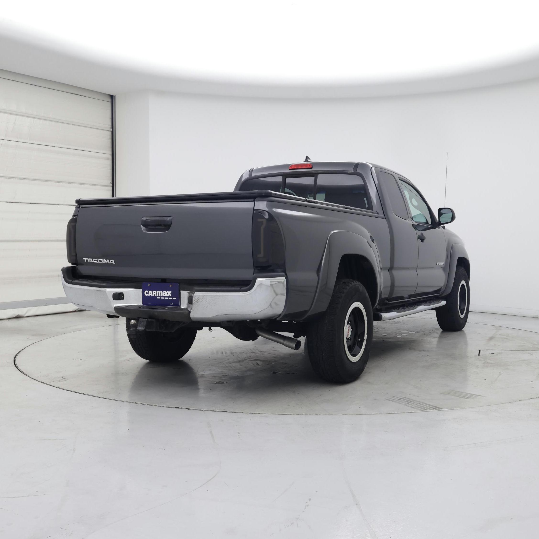 Thumbnail: 2014 Toyota Tacoma - 8