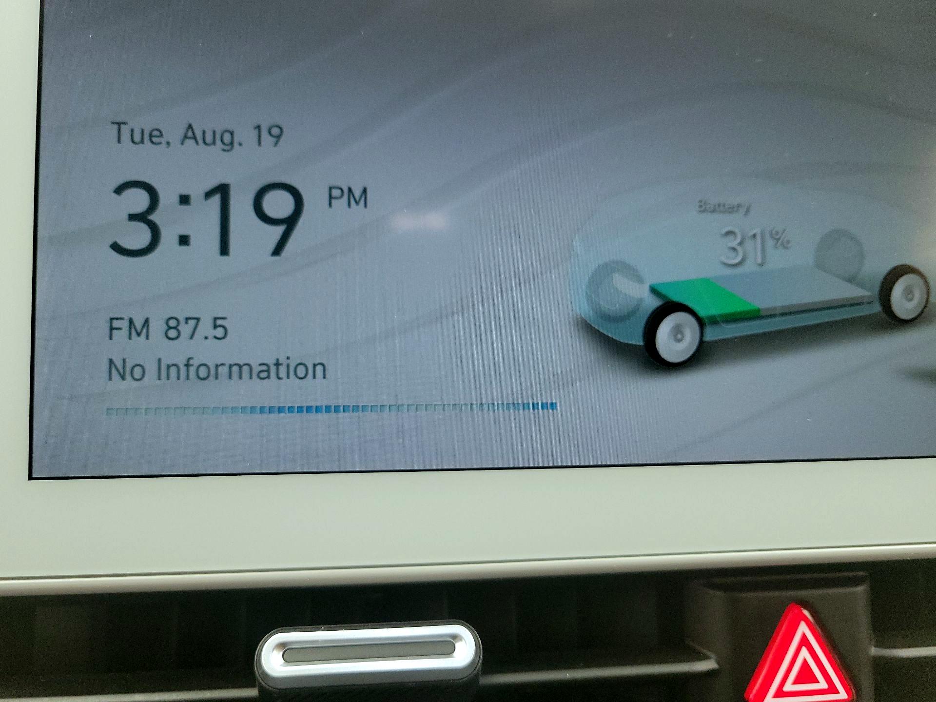 Thumbnail: 2022 Hyundai Ioniq 5 - 16