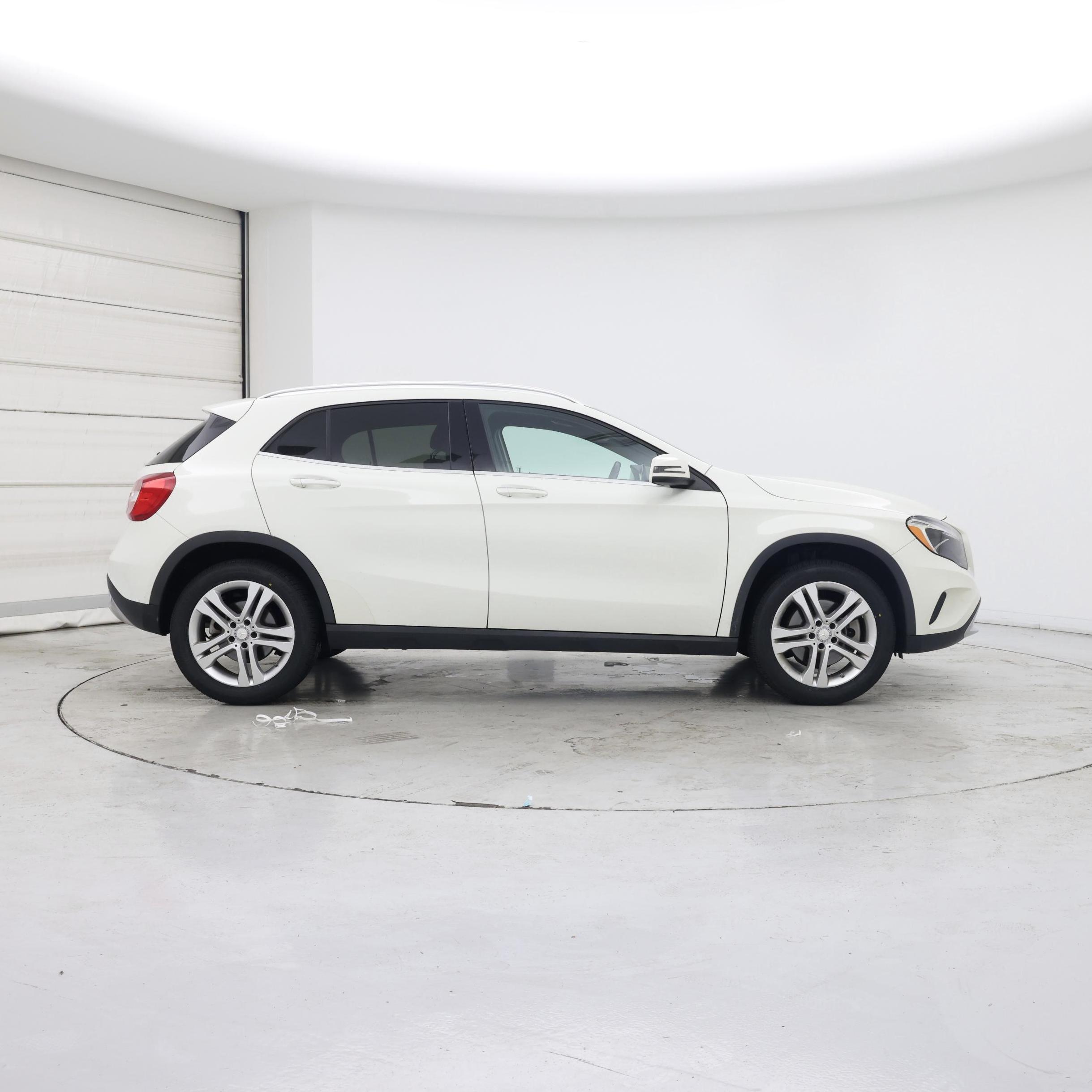 Thumbnail: 2016 Mercedes-Benz GLA - 7