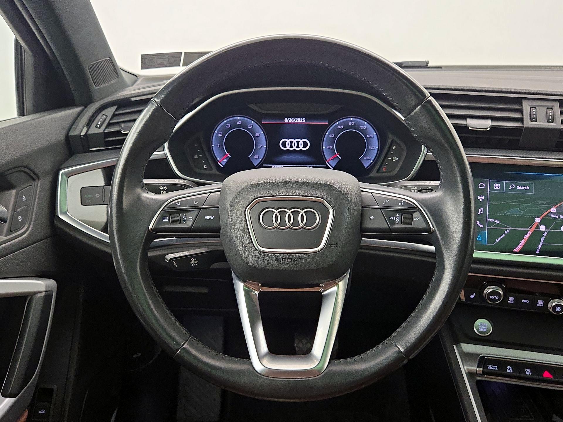 Thumbnail: 2020 Audi Q3 - 10