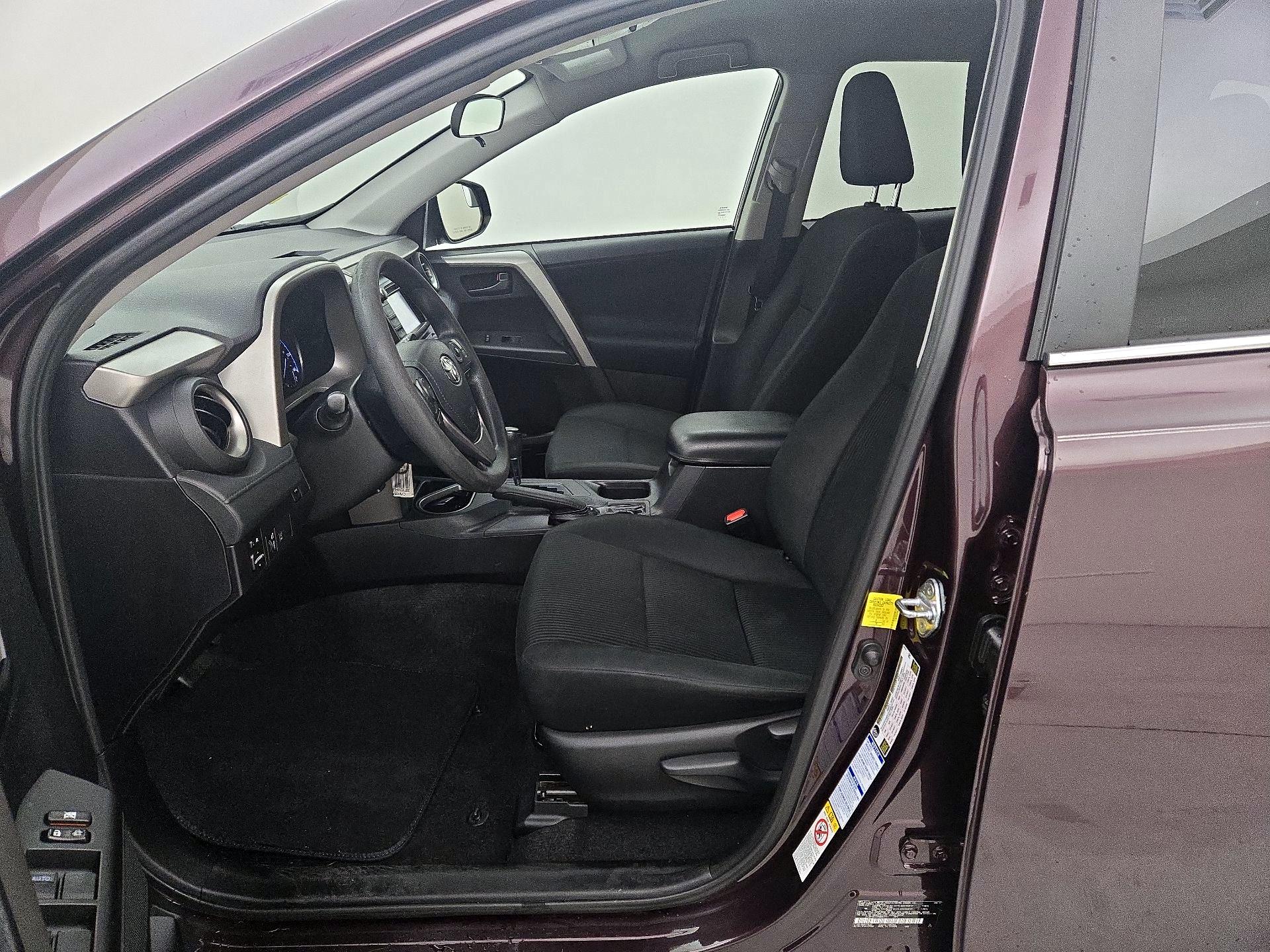 Thumbnail: 2017 Toyota RAV4 - 11