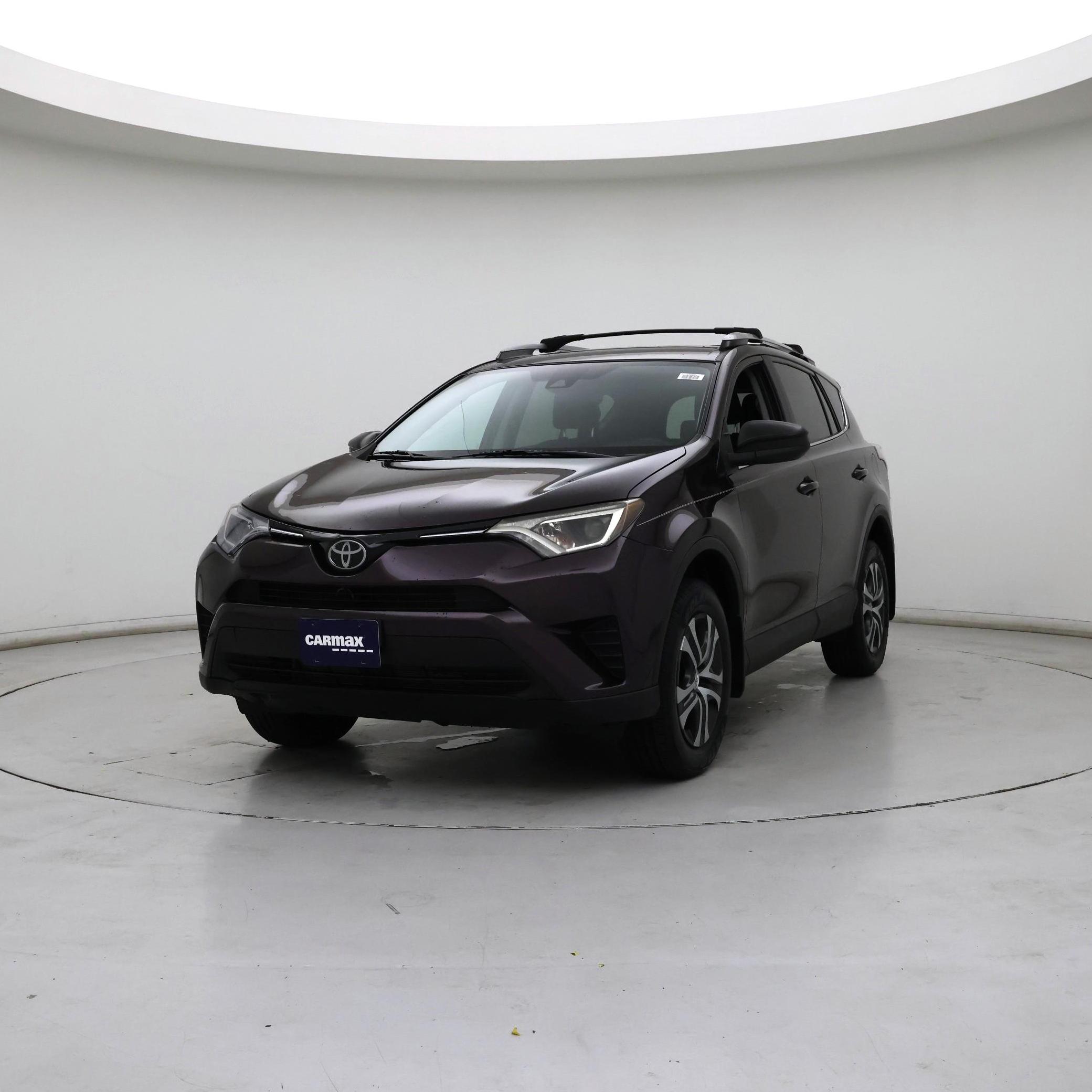 Thumbnail: 2017 Toyota RAV4 - 4