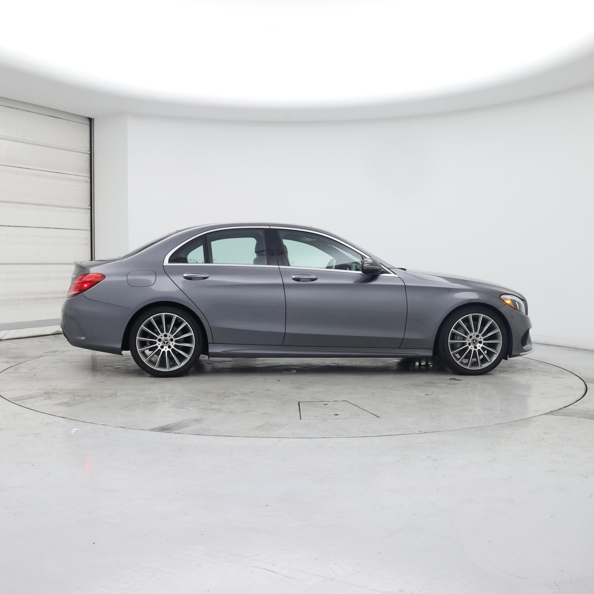 Thumbnail: 2017 Mercedes-Benz C-Class - 7