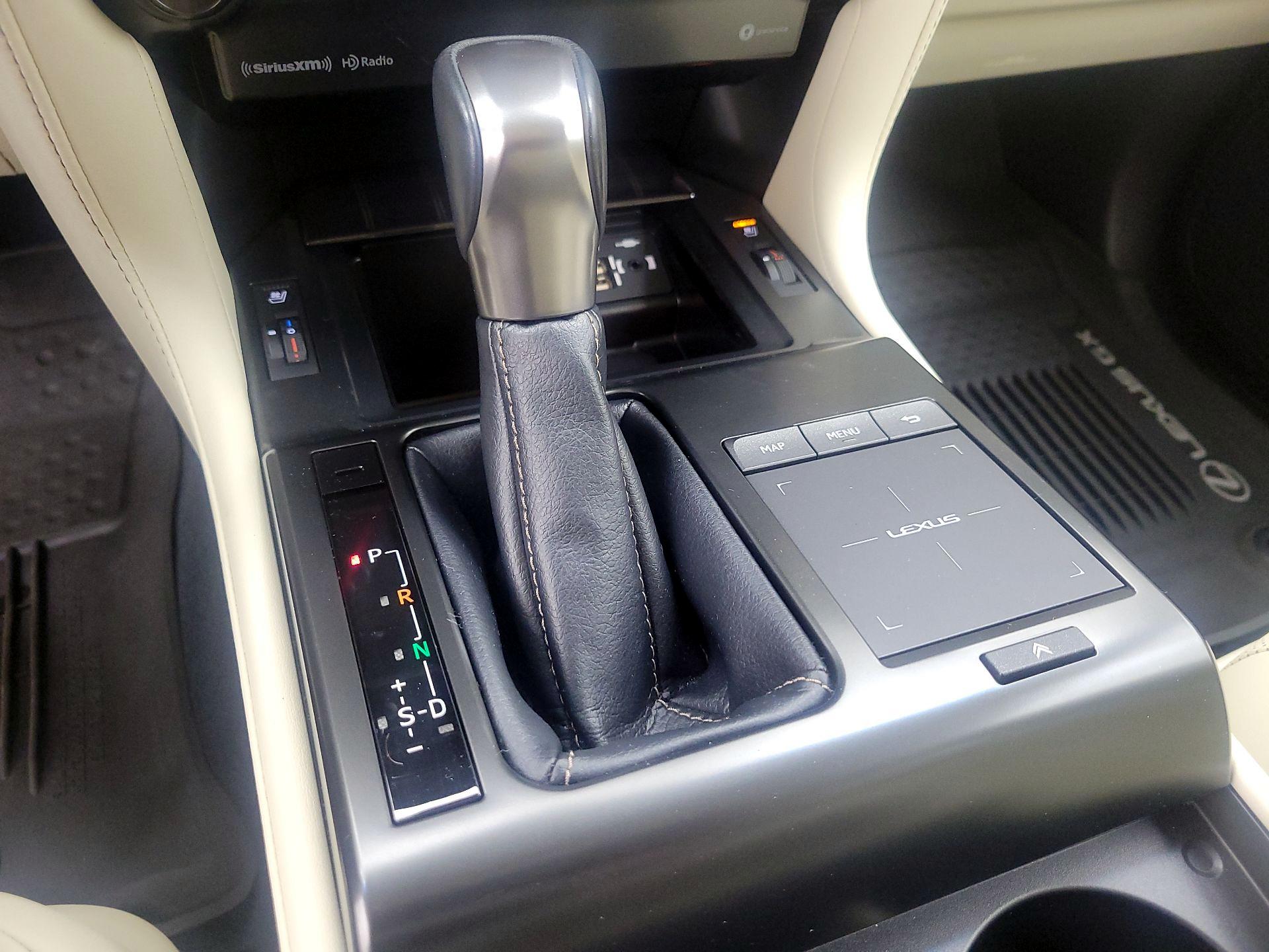 Thumbnail: 2023 Lexus GX - 18