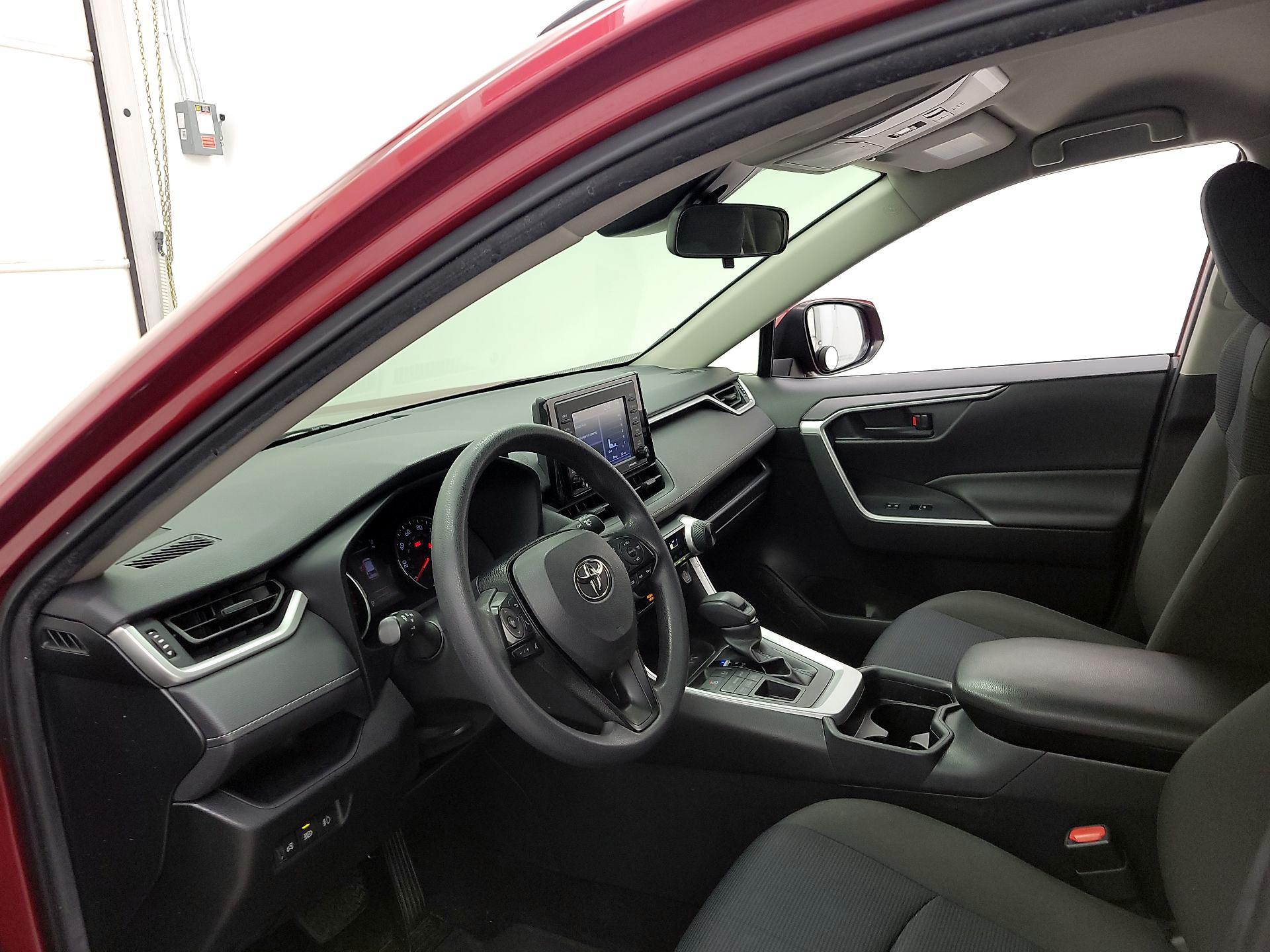Thumbnail: 2021 Toyota RAV4 - 11
