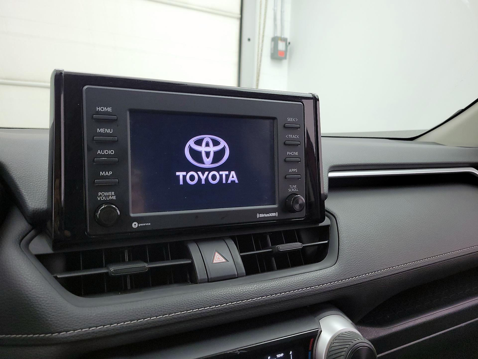 Thumbnail: 2021 Toyota RAV4 - 15