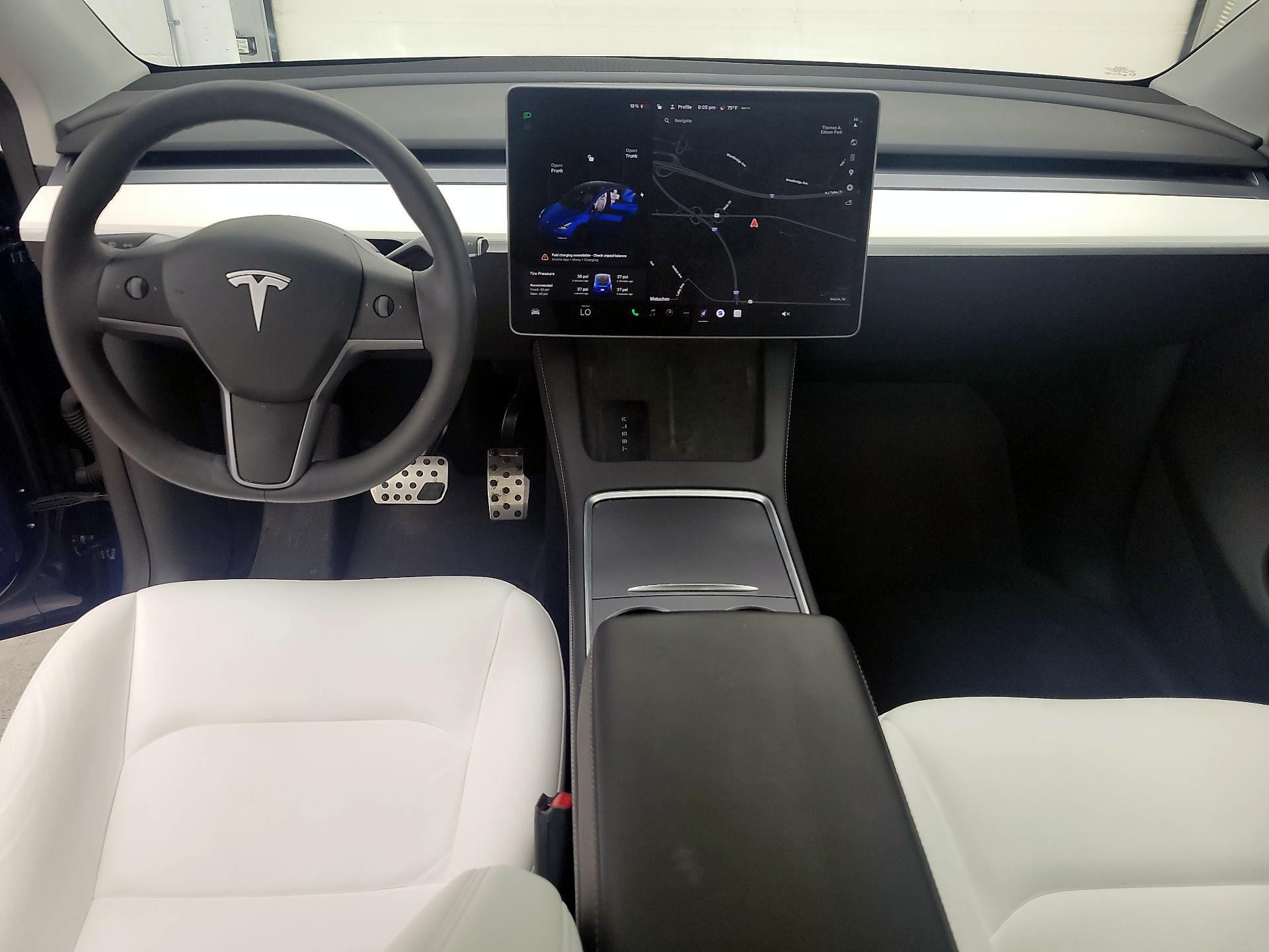 Thumbnail: 2024 Tesla Model Y - 9
