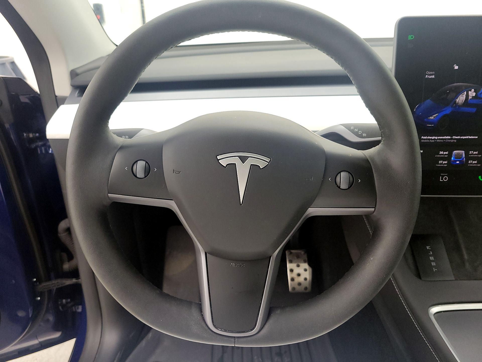 Thumbnail: 2024 Tesla Model Y - 10