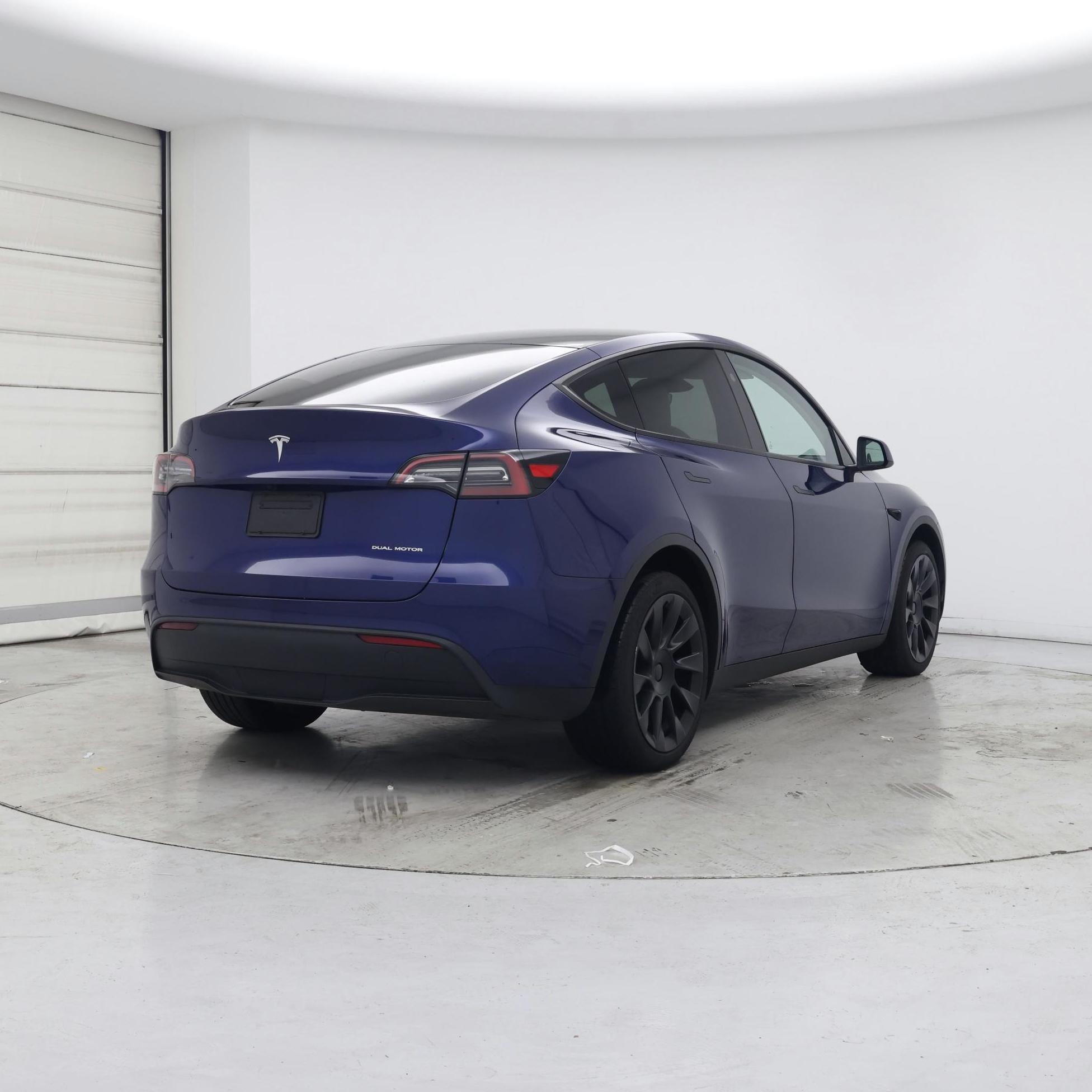 Thumbnail: 2024 Tesla Model Y - 8