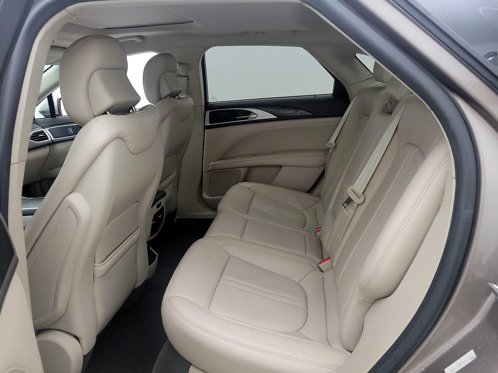 Thumbnail: 2018 Lincoln MKZ - 19