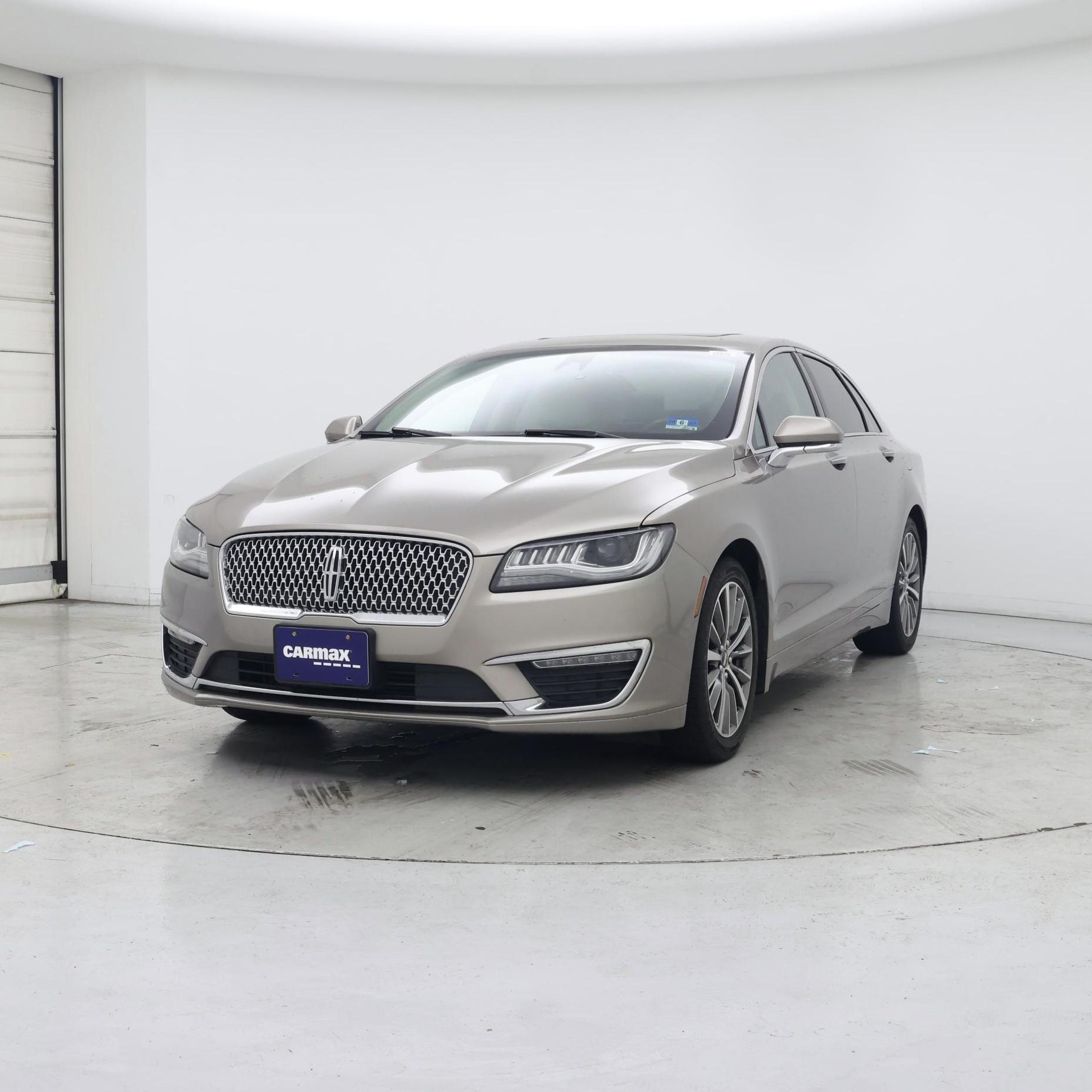 Thumbnail: 2018 Lincoln MKZ - 4