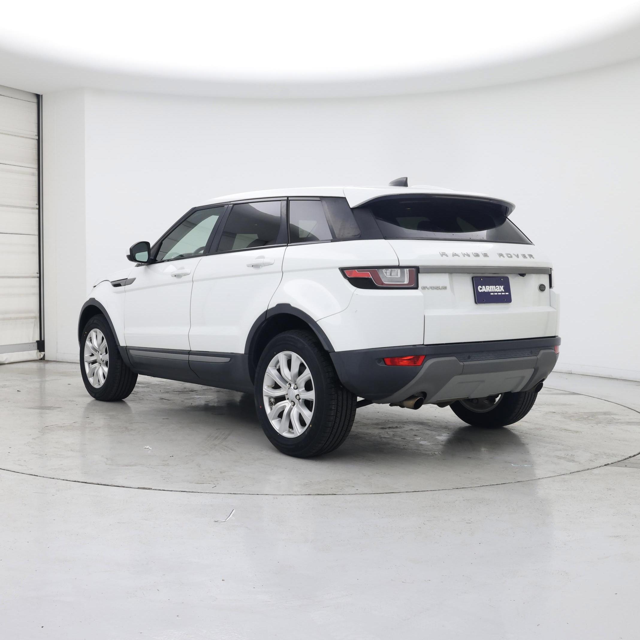 Thumbnail: 2017 Land Rover Range Rover Evoque - 2