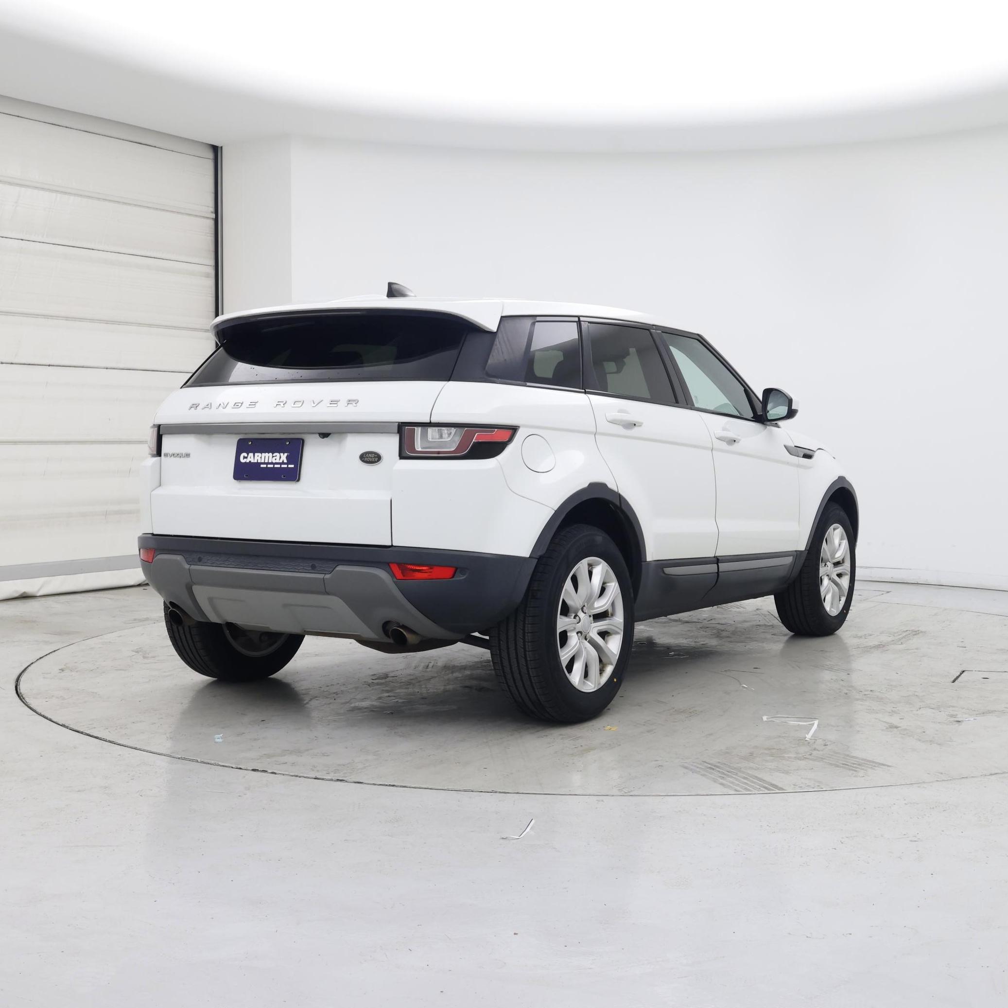 Thumbnail: 2017 Land Rover Range Rover Evoque - 8