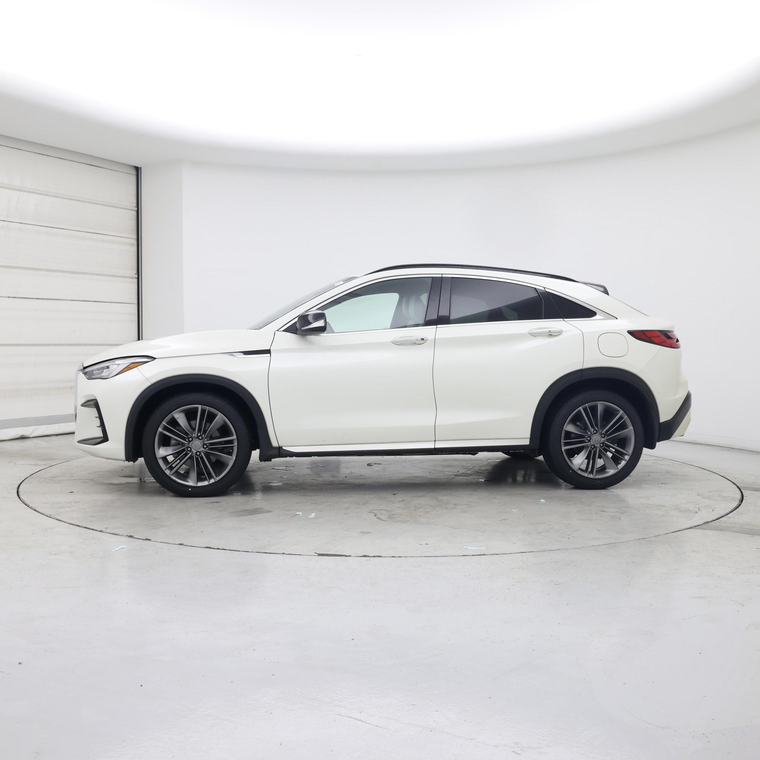 Thumbnail: 2022 INFINITI QX55 - 3