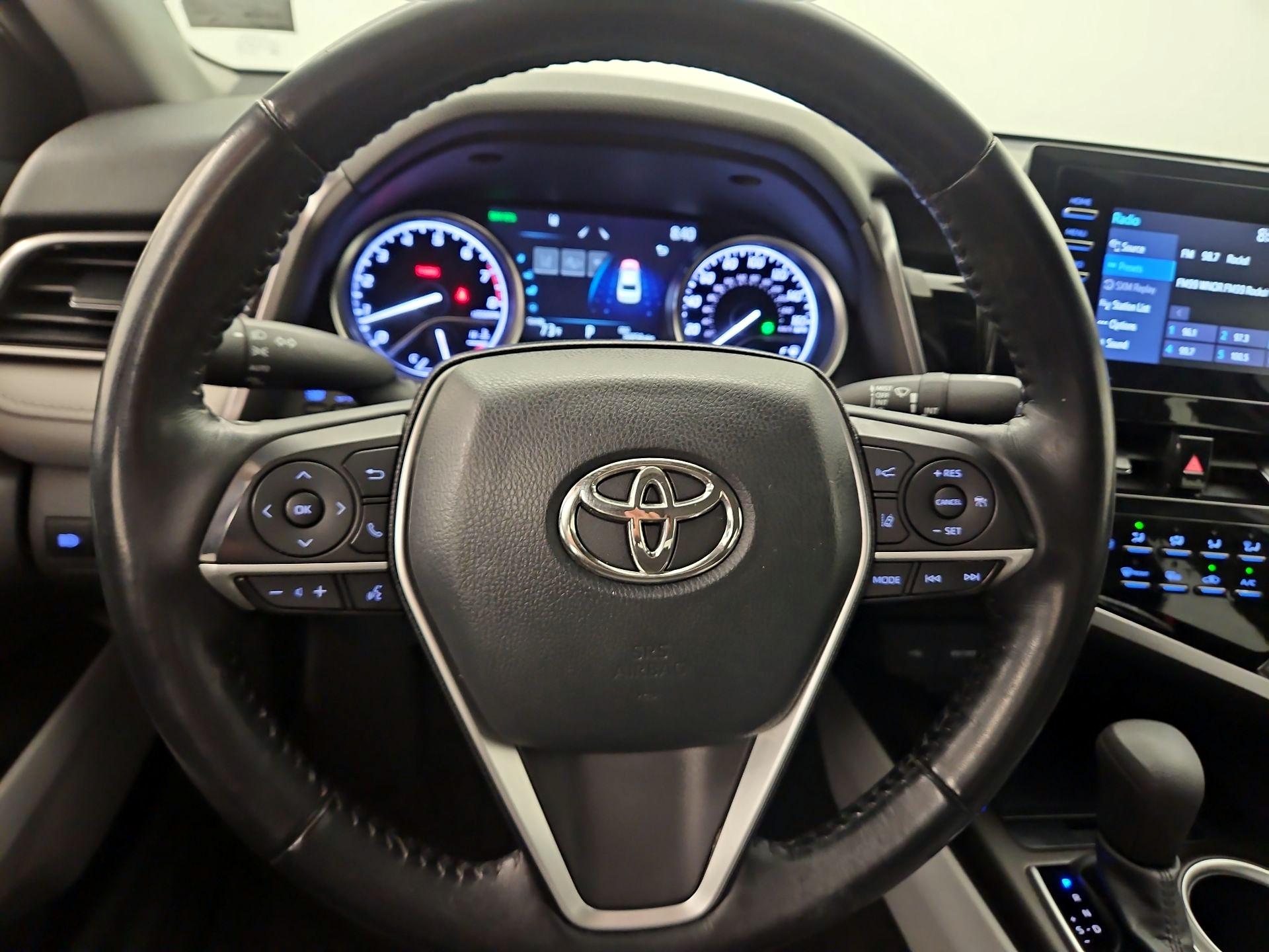 Thumbnail: 2021 Toyota Camry - 10
