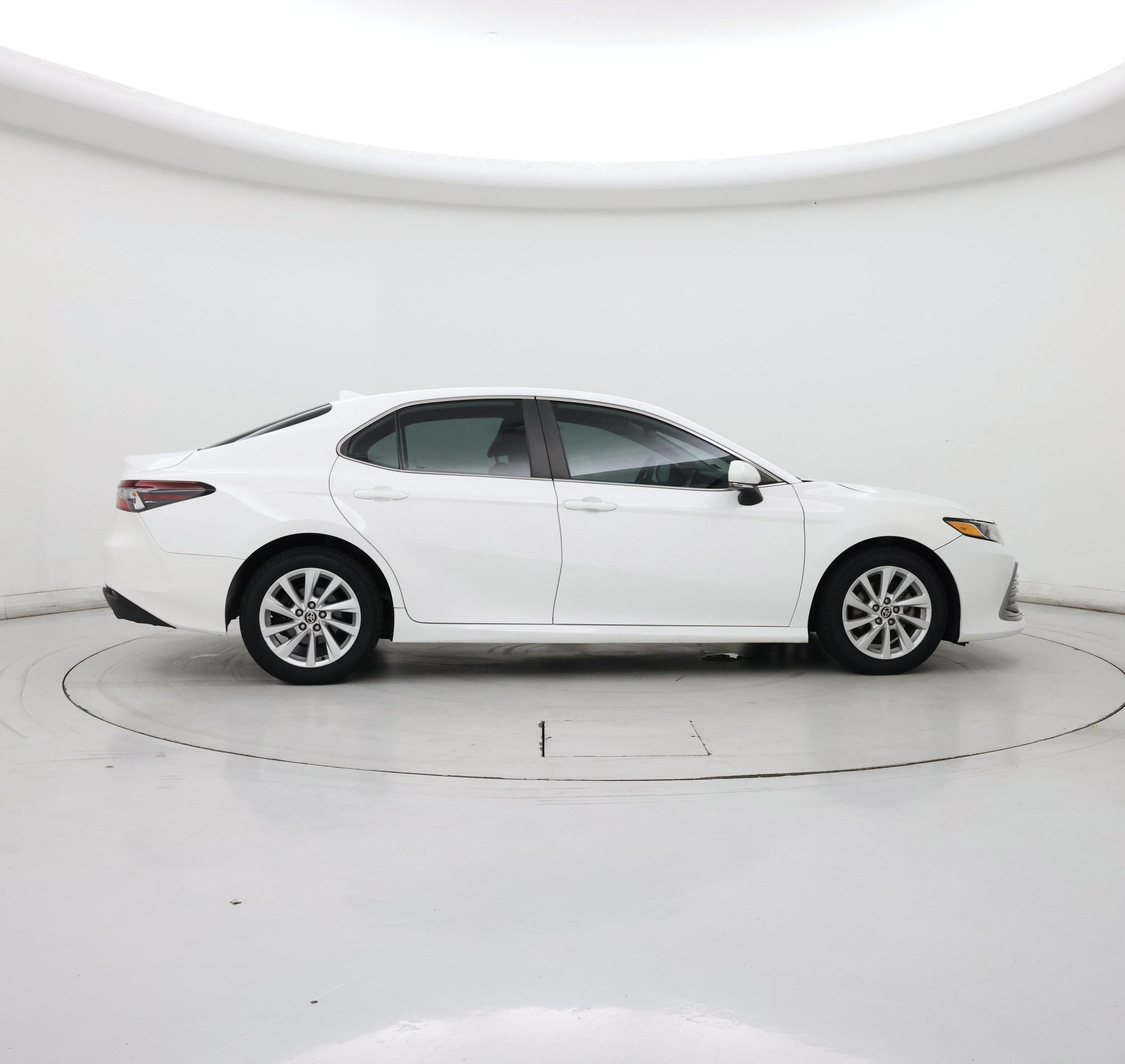 Thumbnail: 2021 Toyota Camry - 7