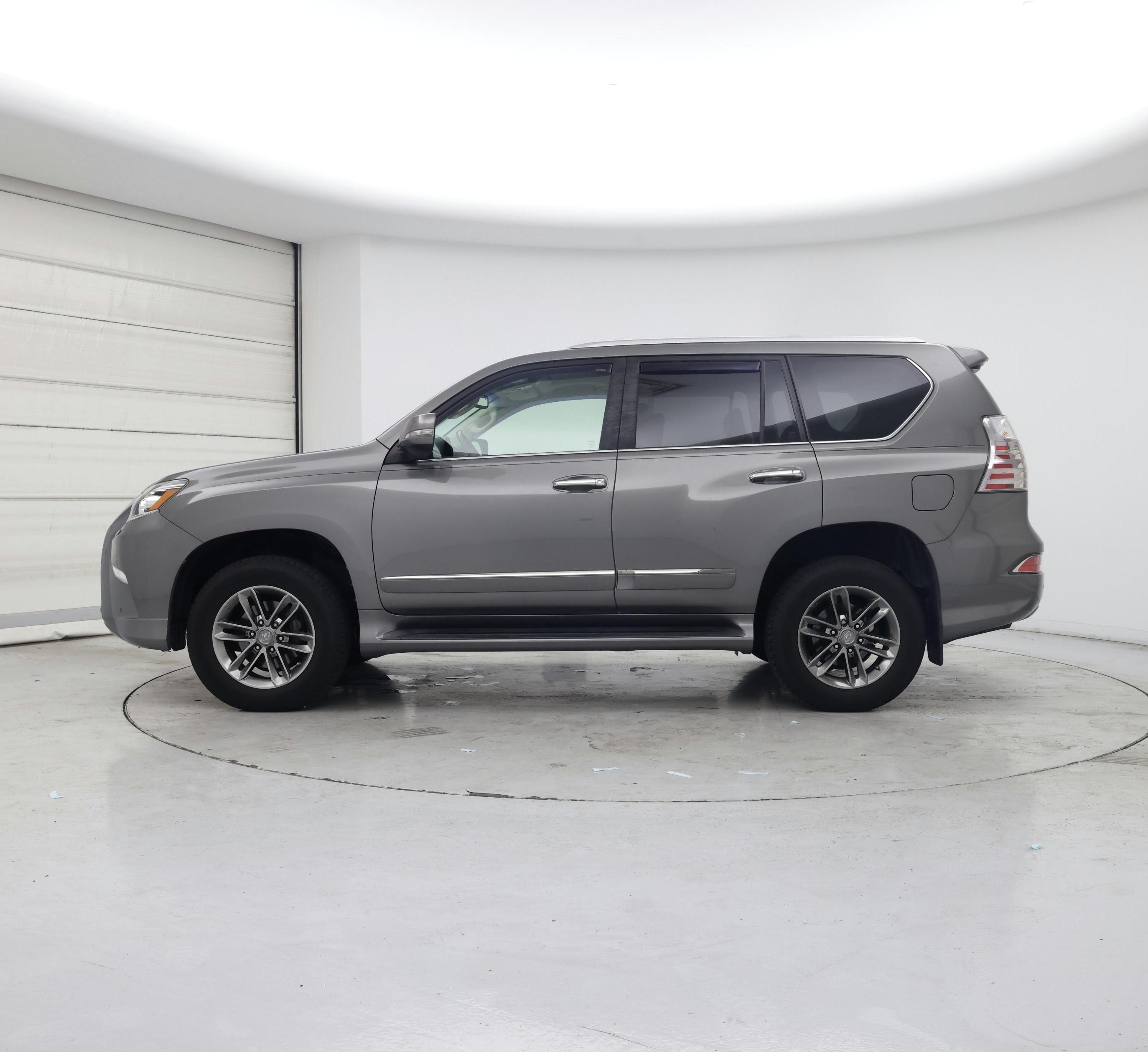 Thumbnail: 2014 Lexus GX - 3