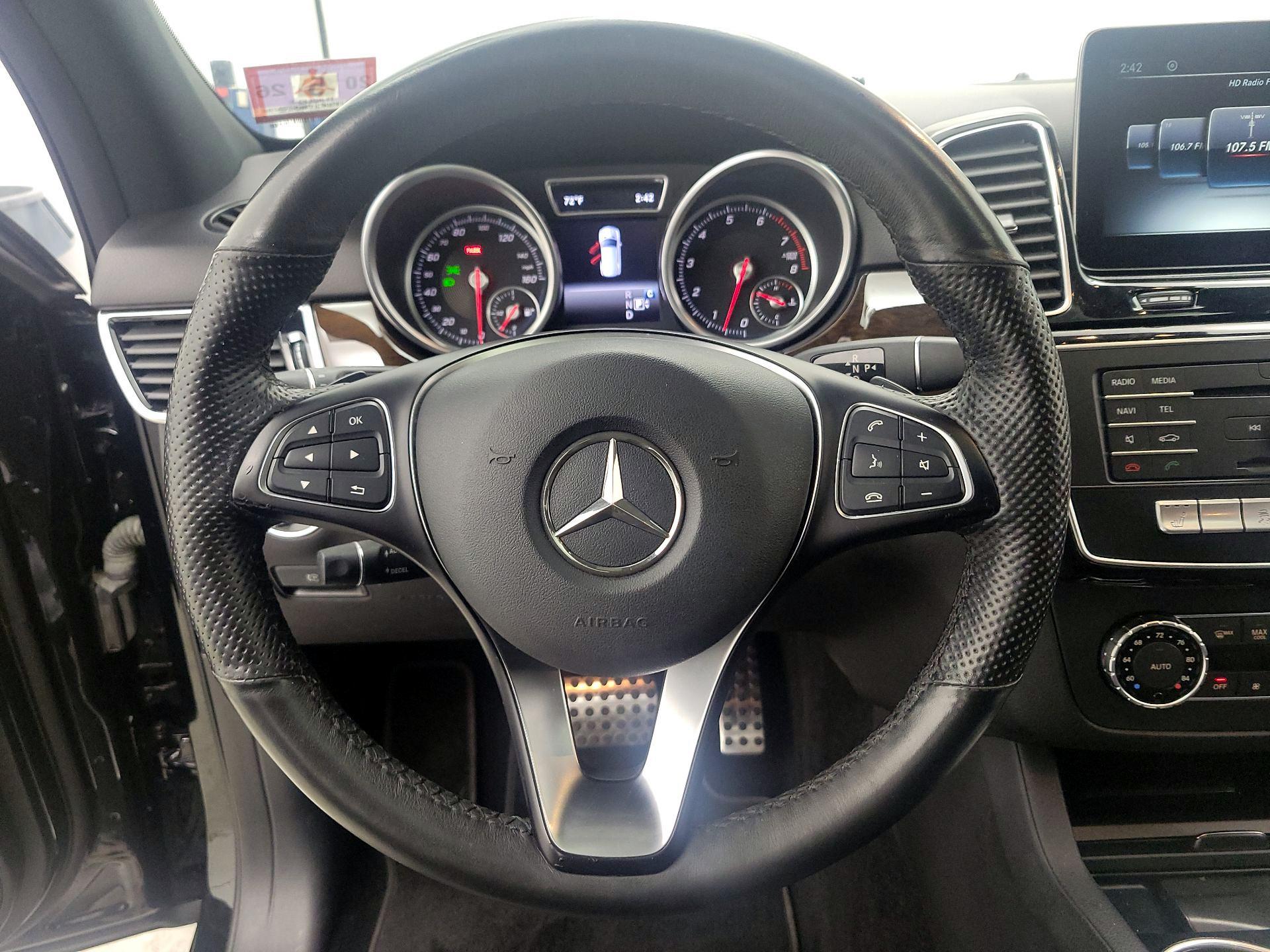 Thumbnail: 2017 Mercedes-Benz GLE - 10
