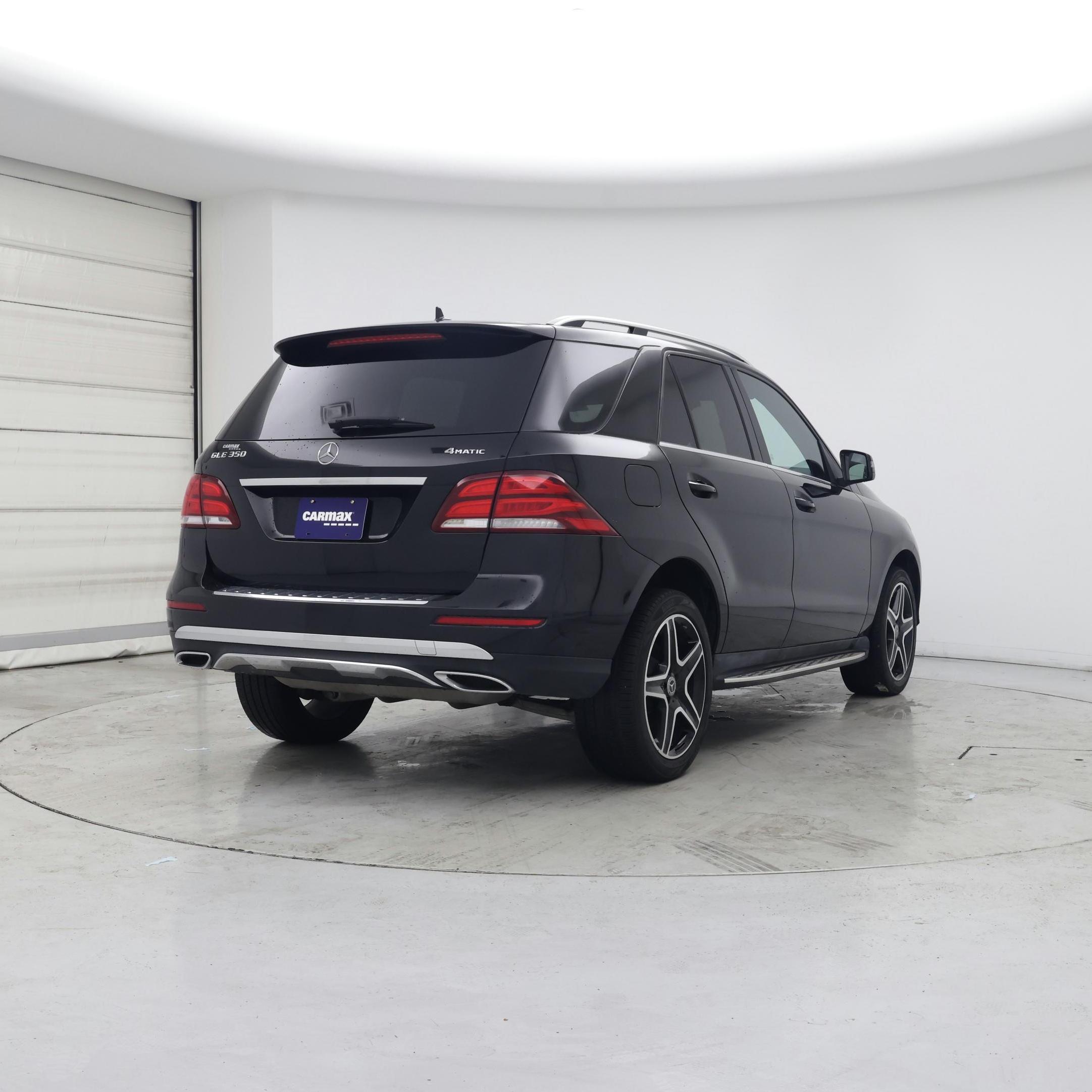 Thumbnail: 2017 Mercedes-Benz GLE - 8