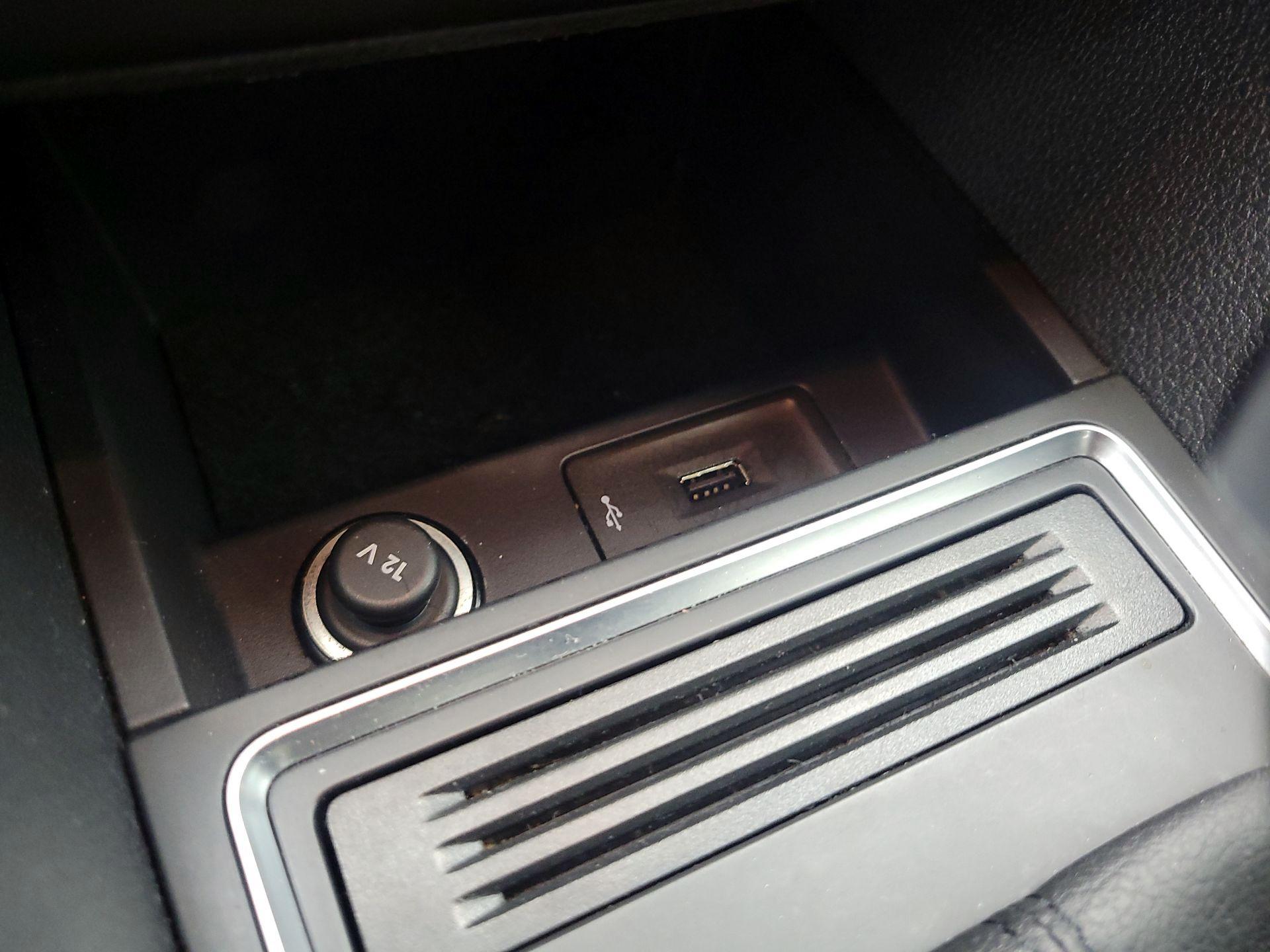 Thumbnail: 2016 Volkswagen Jetta - 17