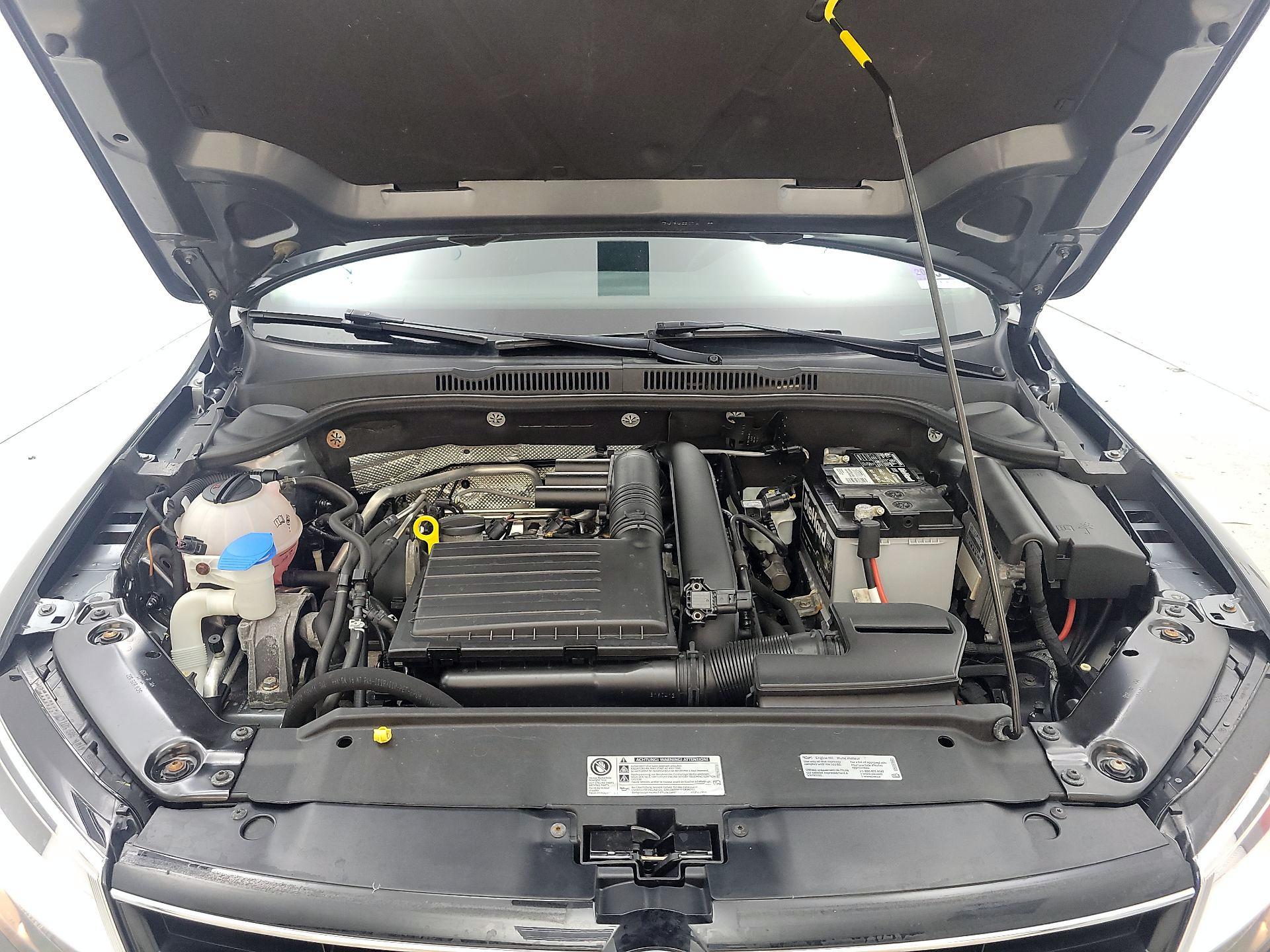Thumbnail: 2016 Volkswagen Jetta - 19