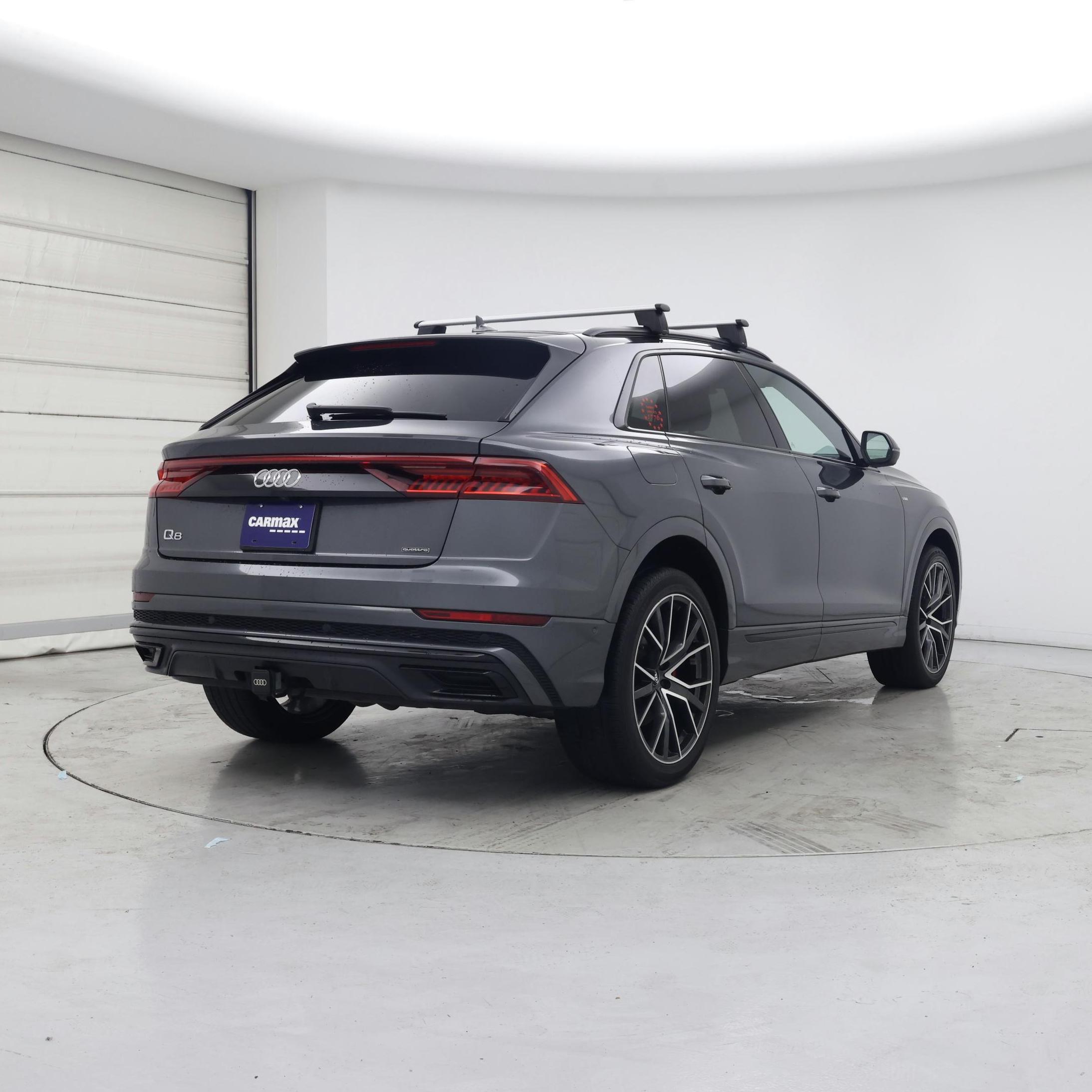 Thumbnail: 2020 Audi Q8 - 8