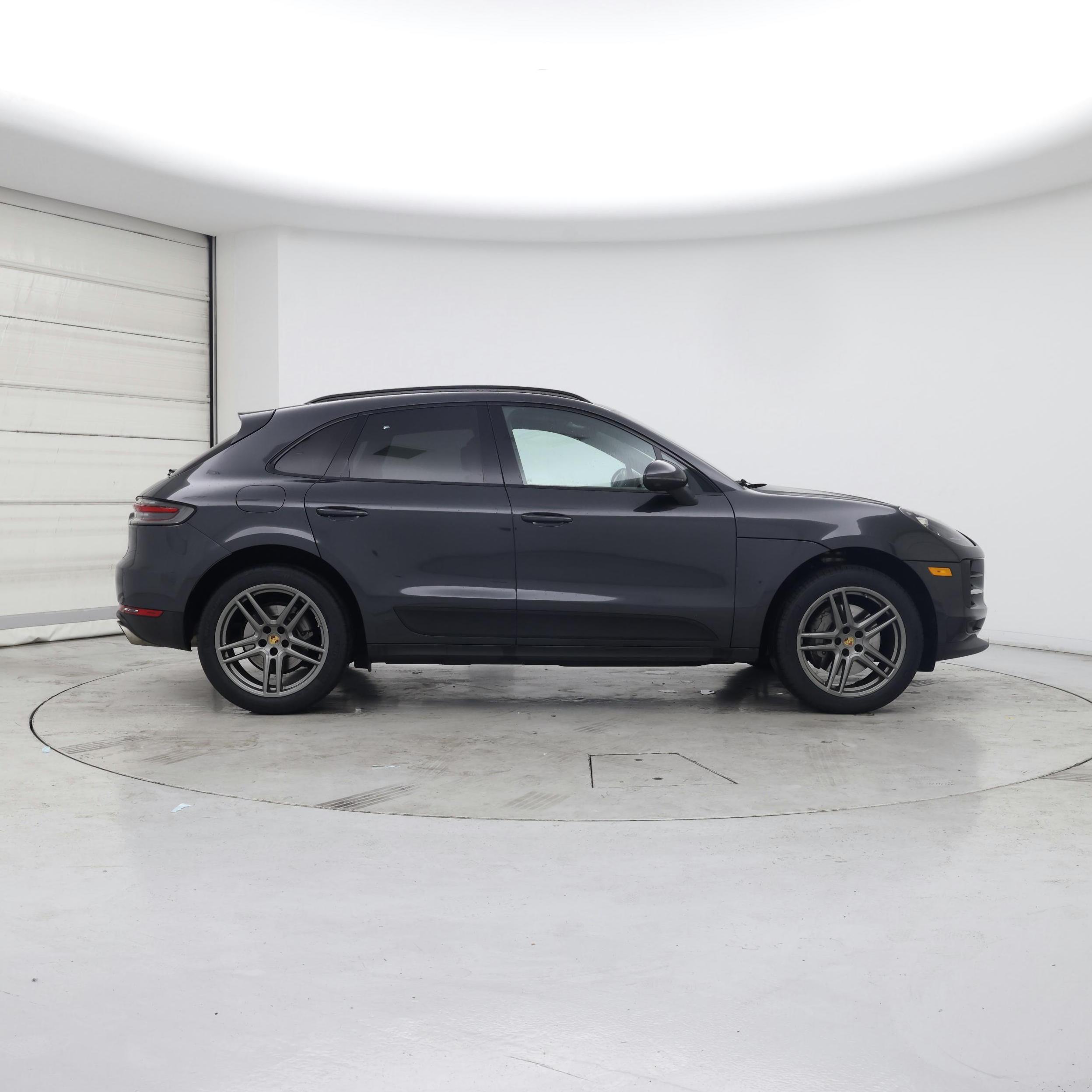Thumbnail: 2021 Porsche Macan - 7