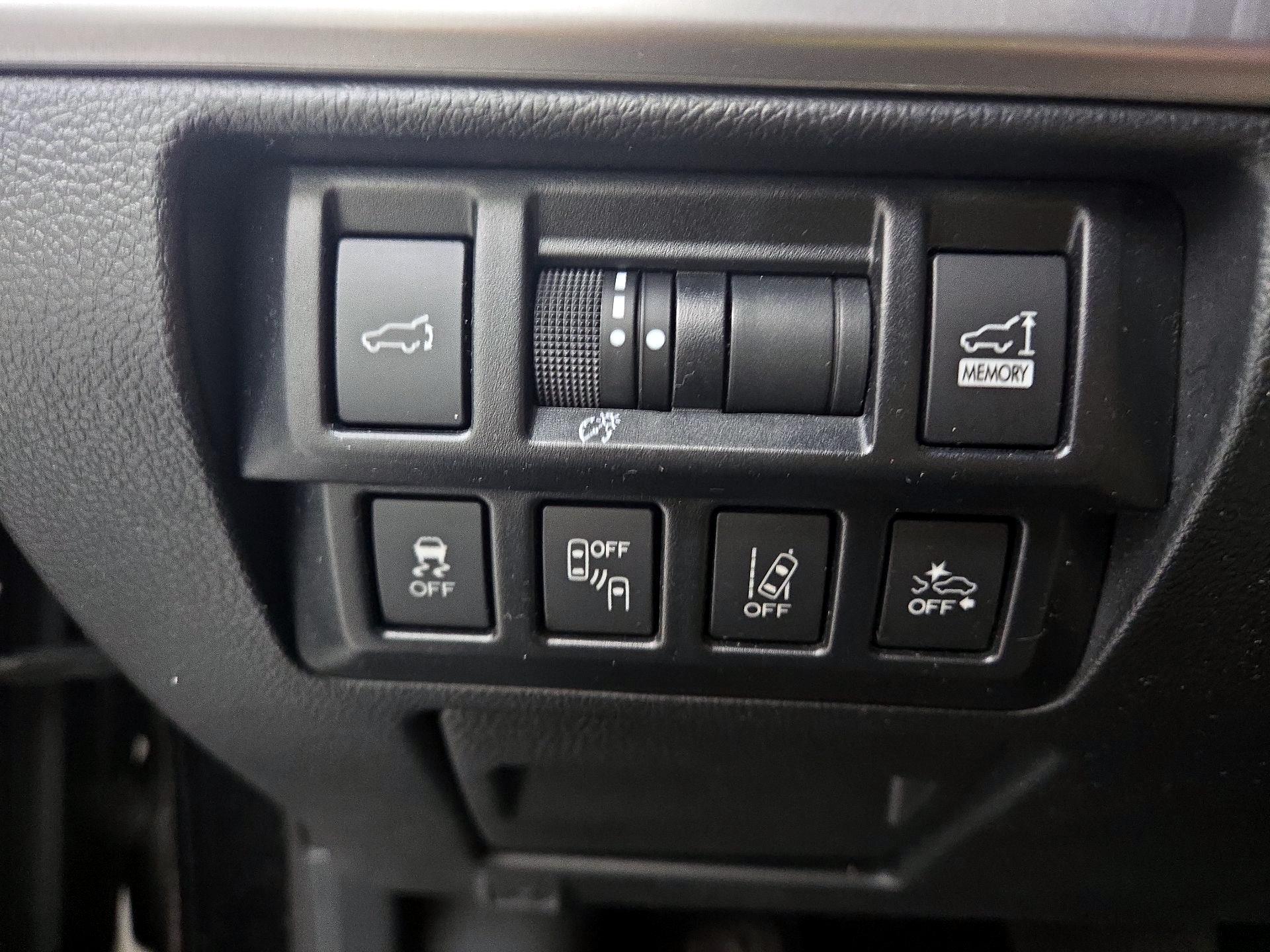 Thumbnail: 2018 Subaru Outback - 13