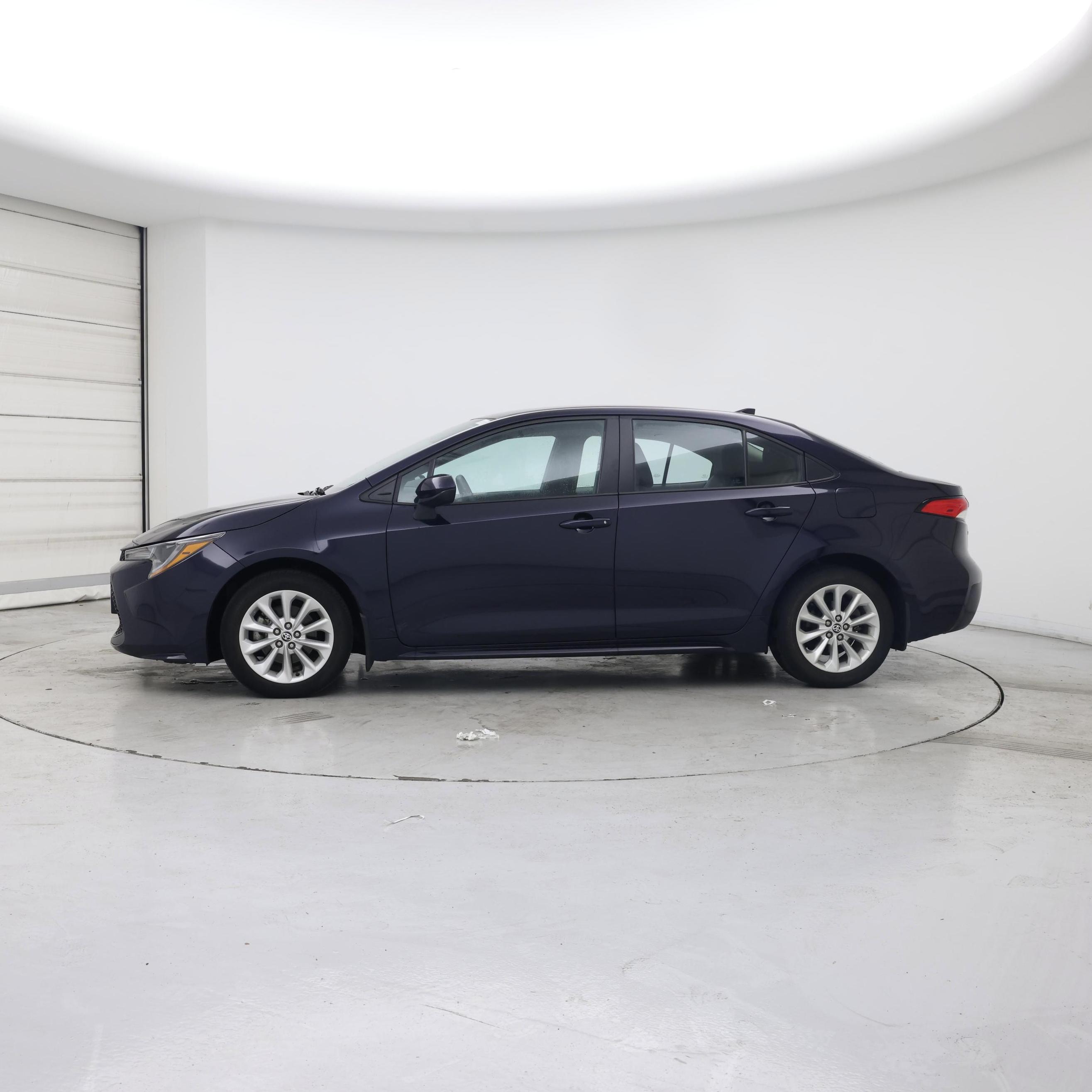 Thumbnail: 2022 Toyota Corolla - 3