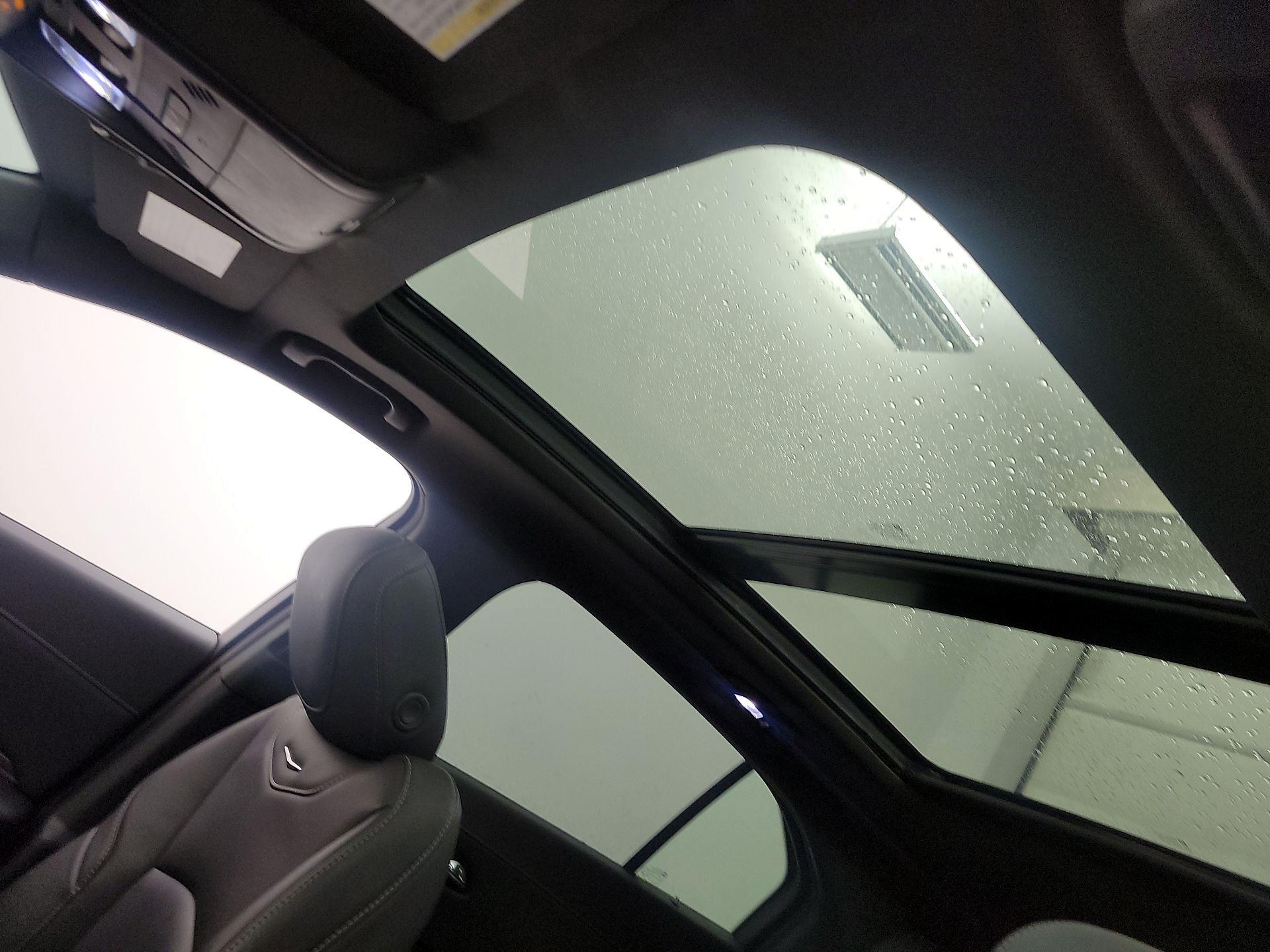 Thumbnail: 2021 Cadillac XT4 - 17