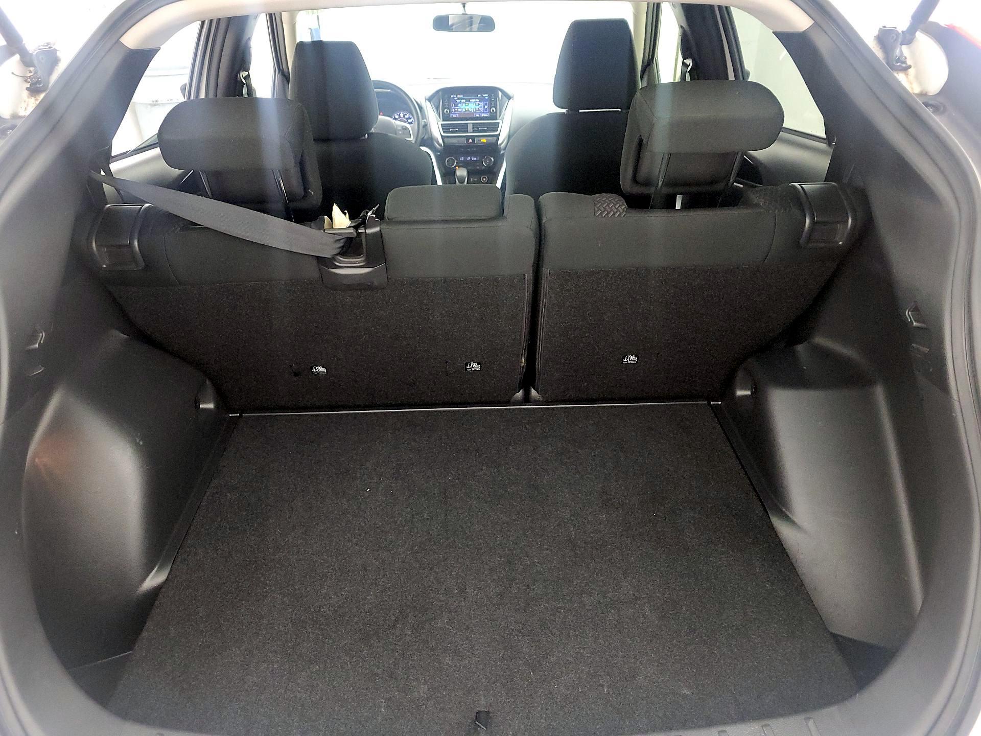 Thumbnail: 2019 Mitsubishi Eclipse Cross - 19