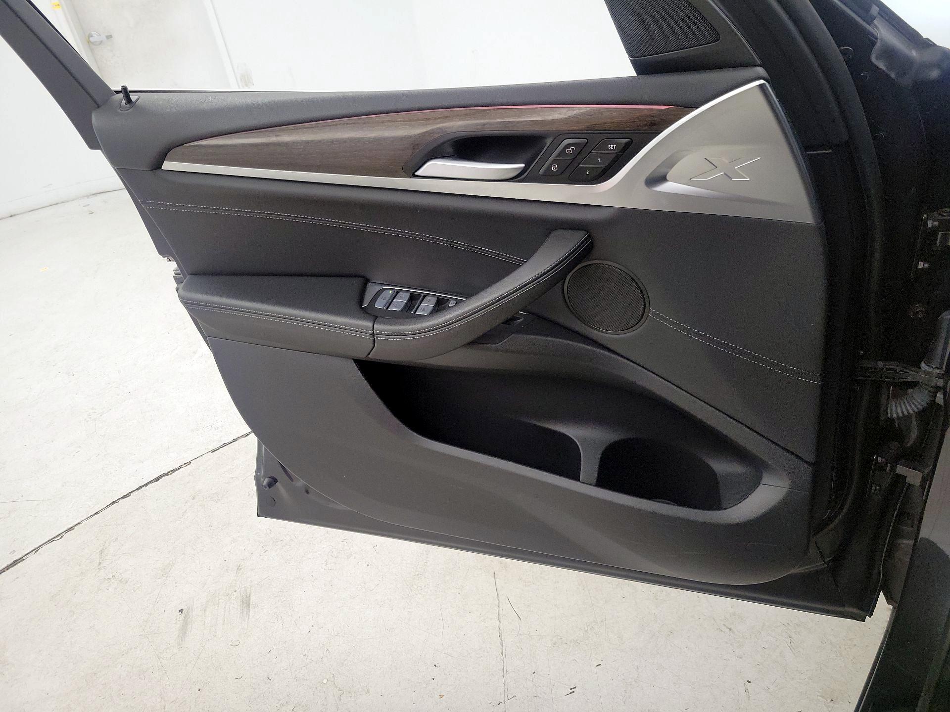 Thumbnail: 2021 BMW X3 - 12