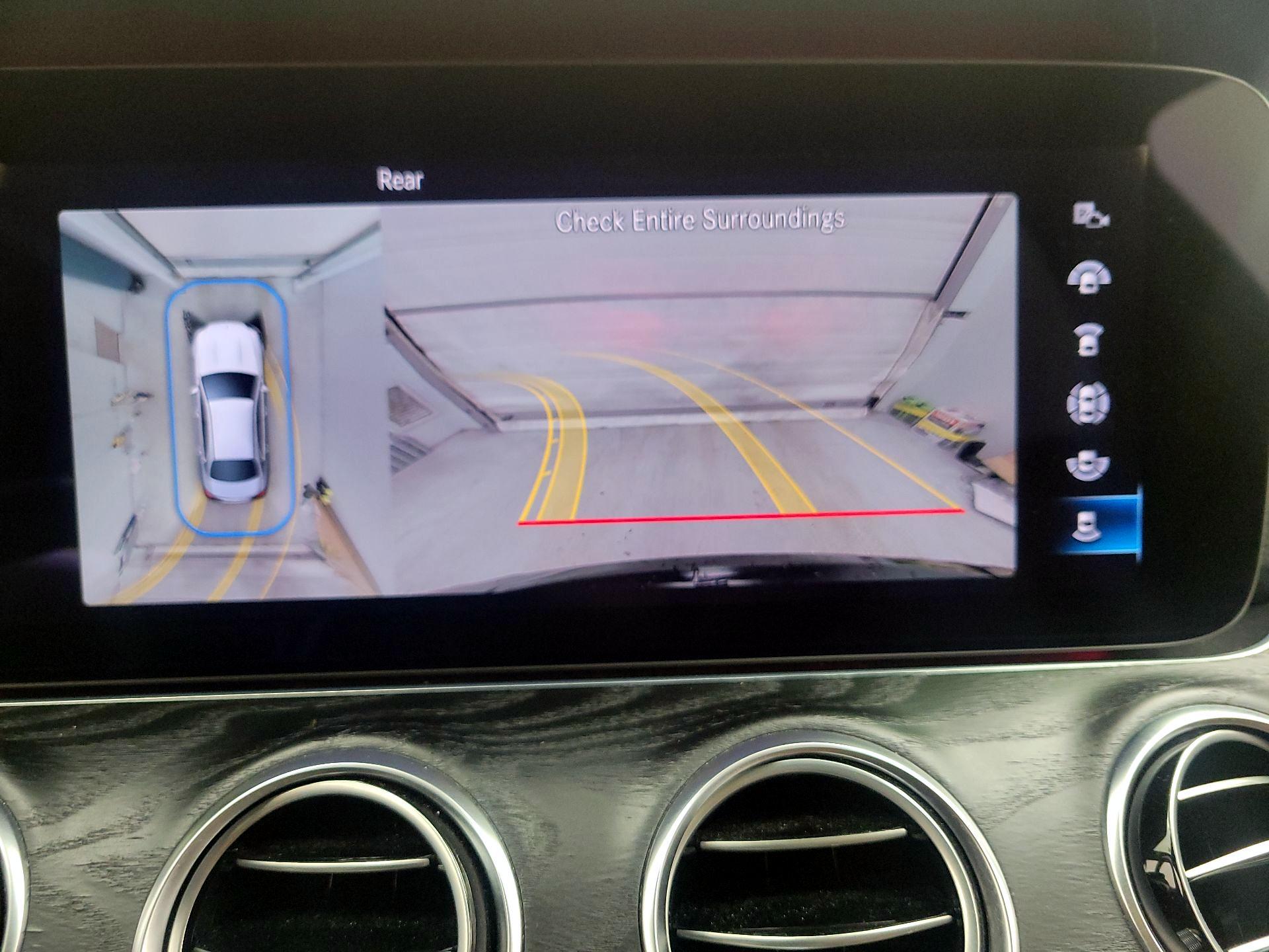 Thumbnail: 2021 Mercedes-Benz E-Class - 15