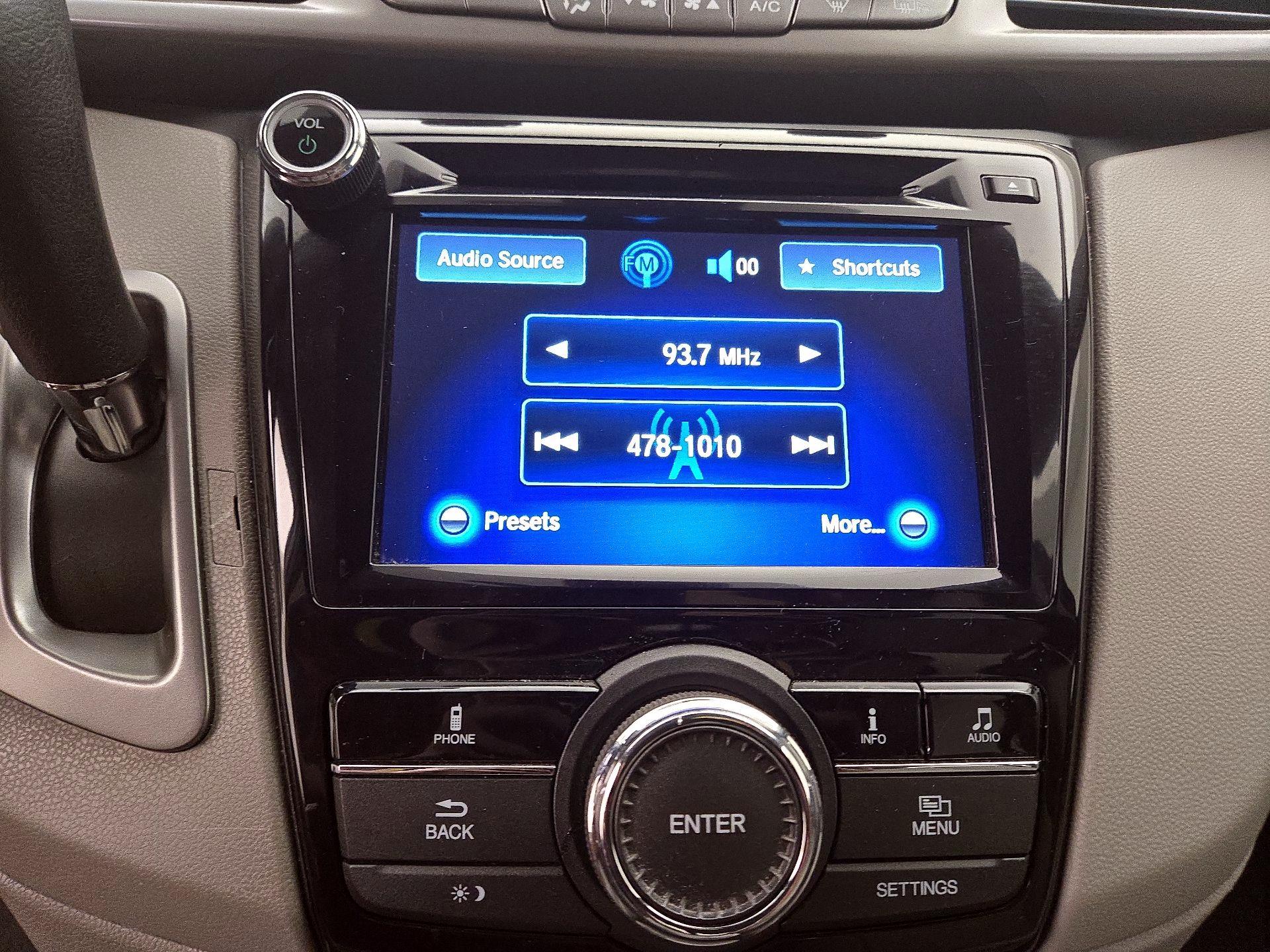 Thumbnail: 2016 Honda Odyssey - 15