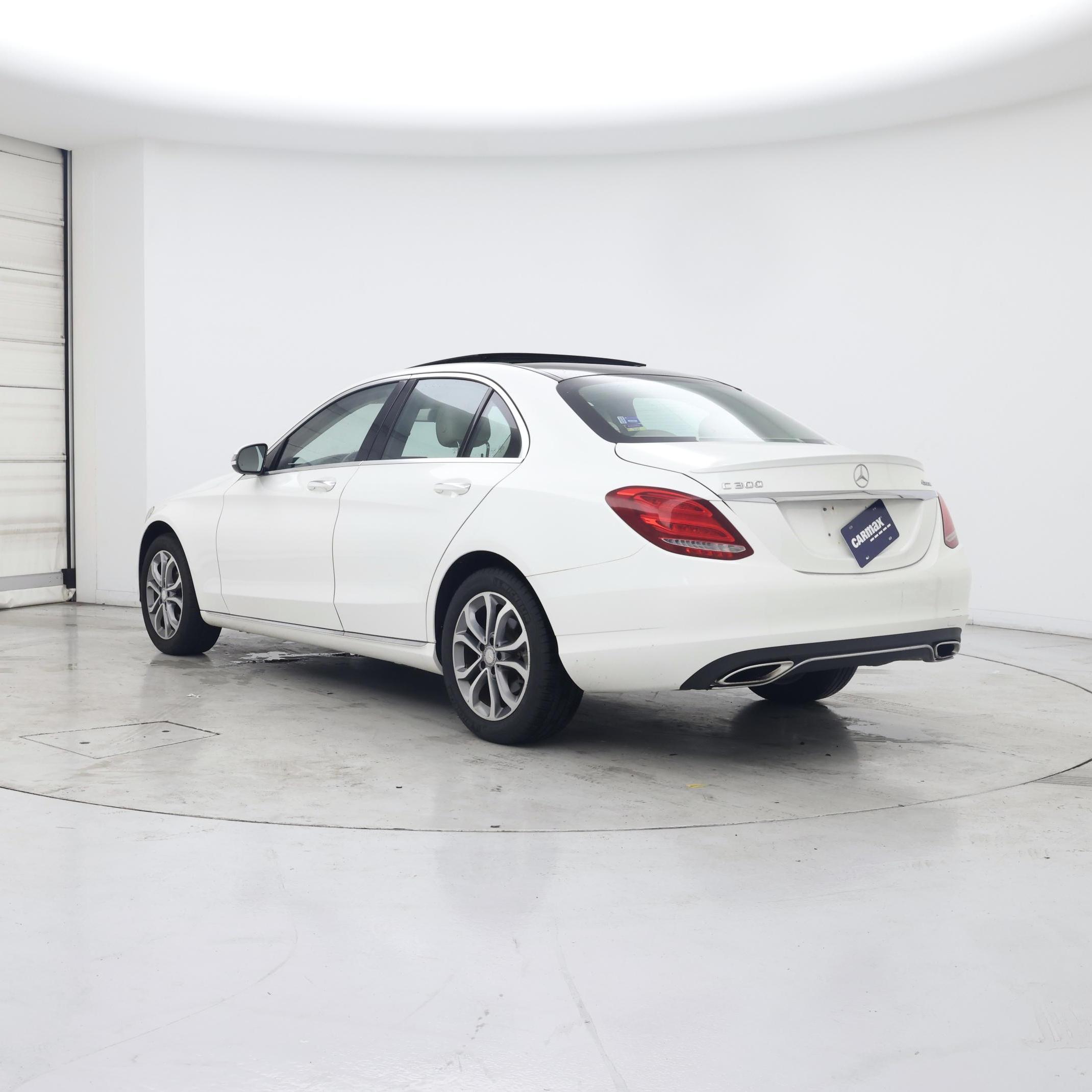Thumbnail: 2016 Mercedes-Benz C-Class - 2