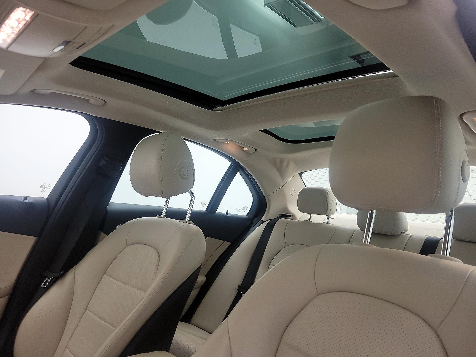 Thumbnail: 2016 Mercedes-Benz C-Class - 20