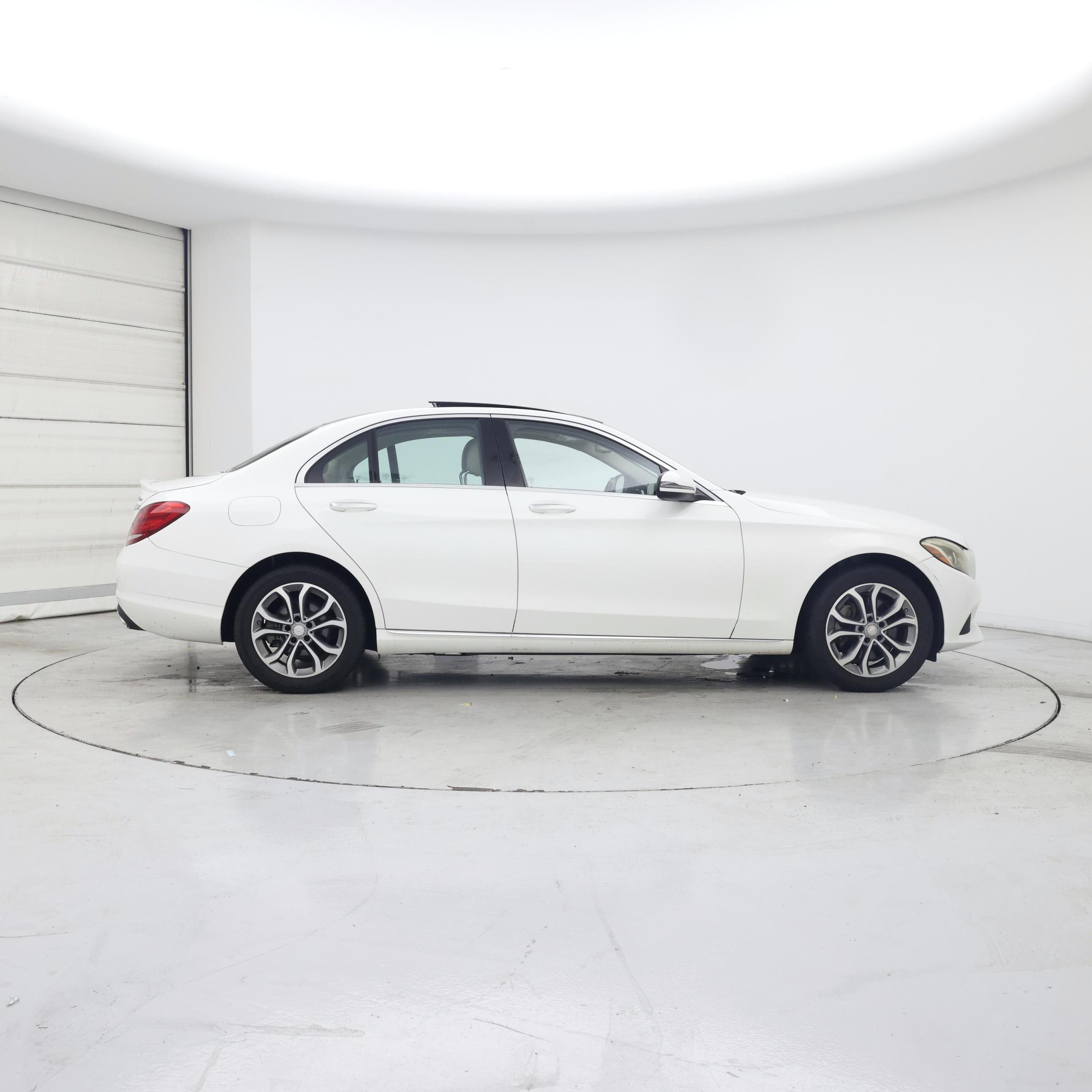 Thumbnail: 2016 Mercedes-Benz C-Class - 7