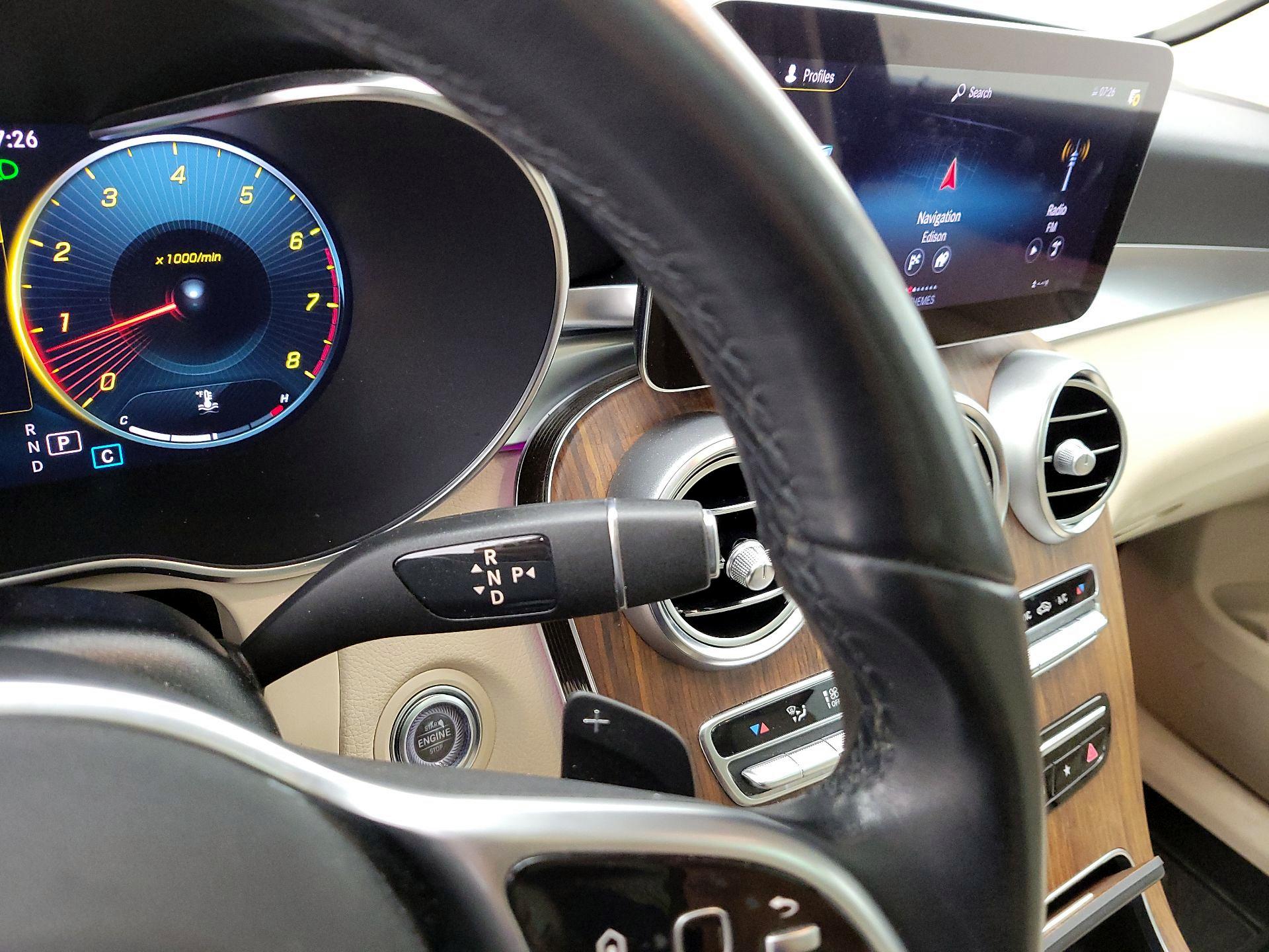 Thumbnail: 2022 Mercedes-Benz GLC - 18