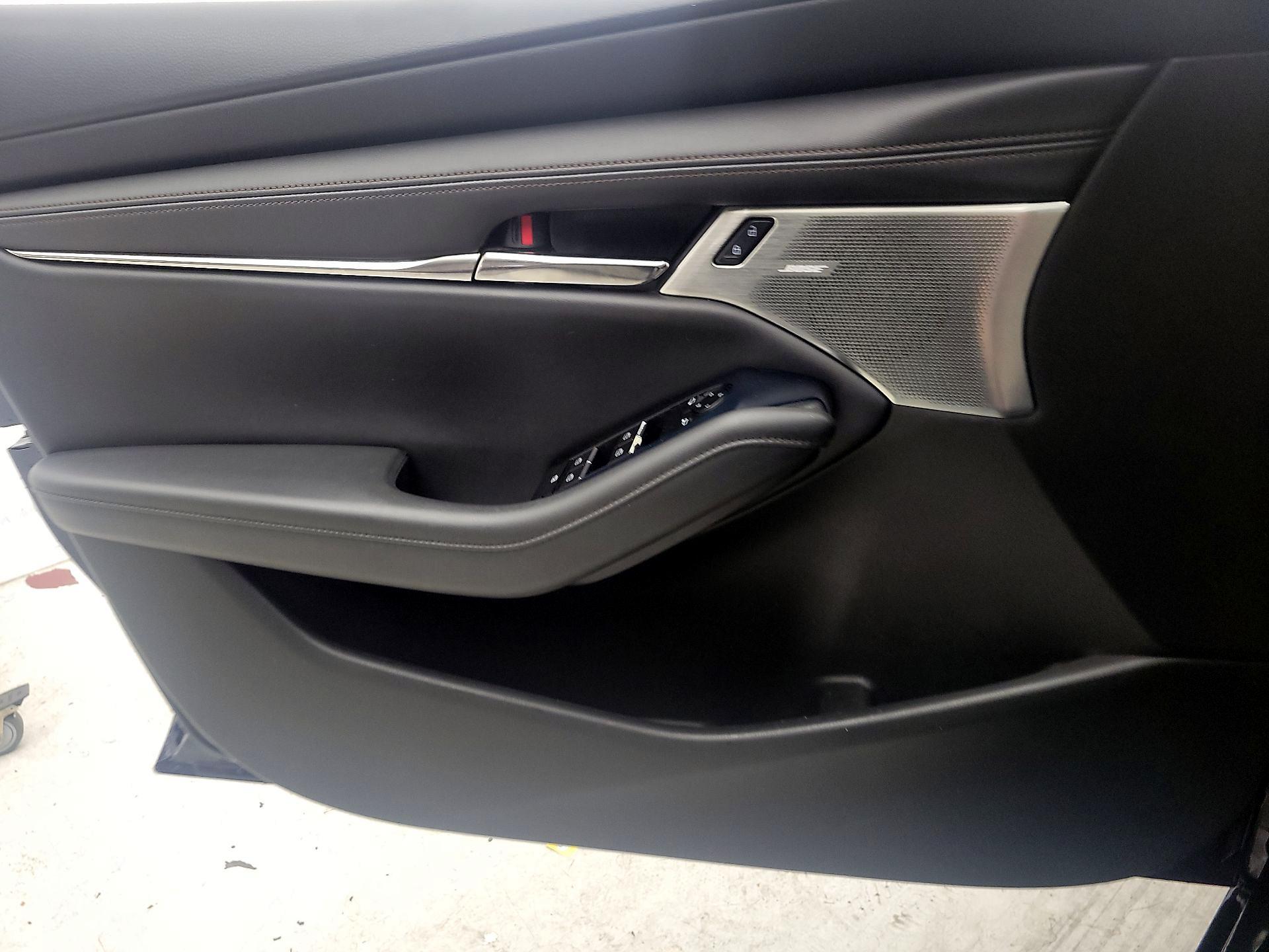 Thumbnail: 2019 Mazda Mazda3 - 12