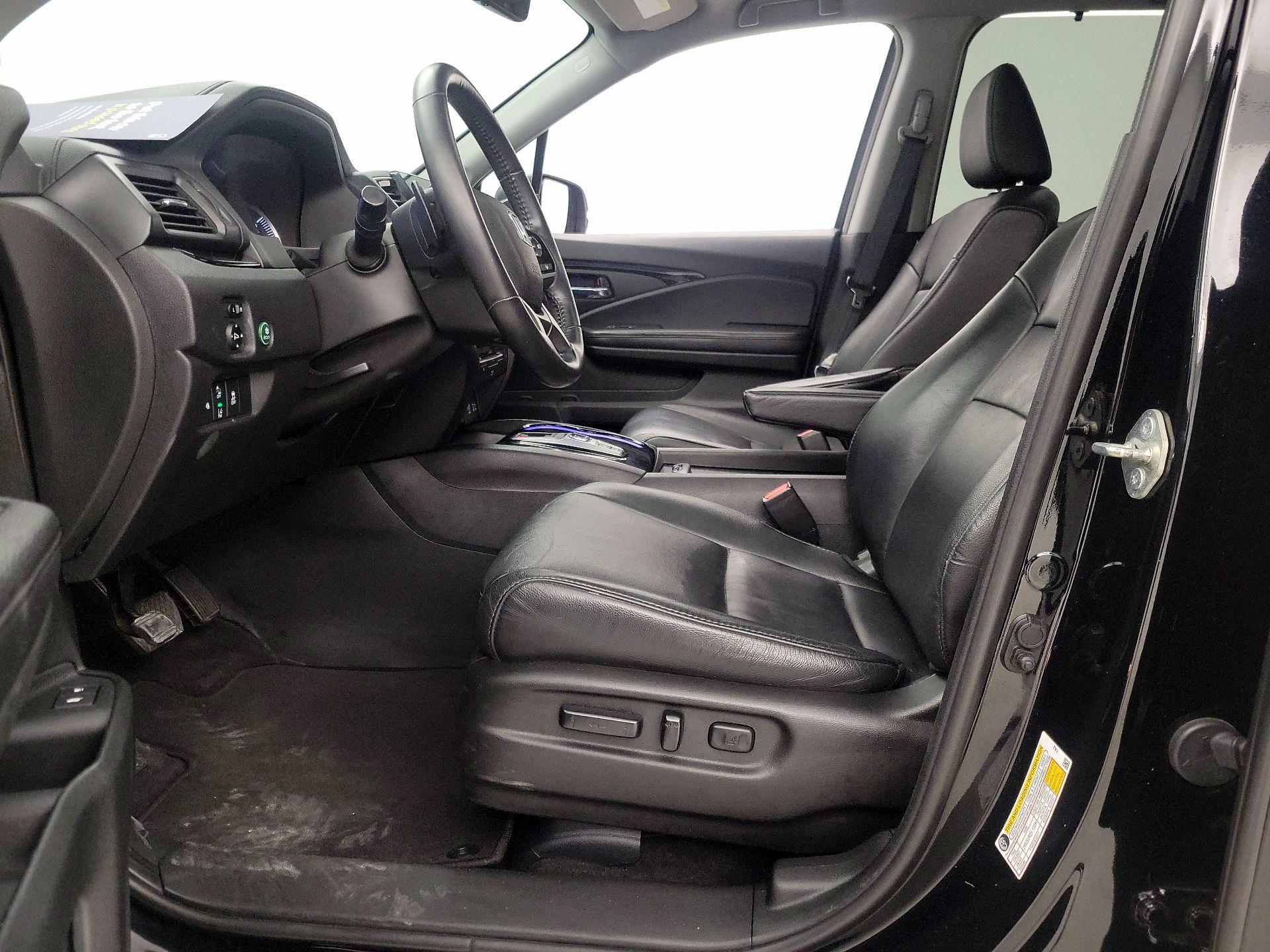 Thumbnail: 2020 Honda Pilot - 11