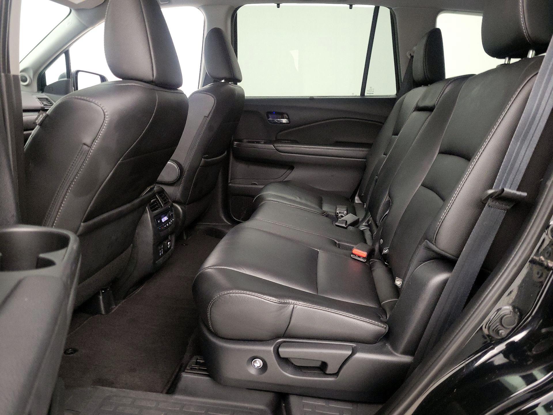 Thumbnail: 2020 Honda Pilot - 20