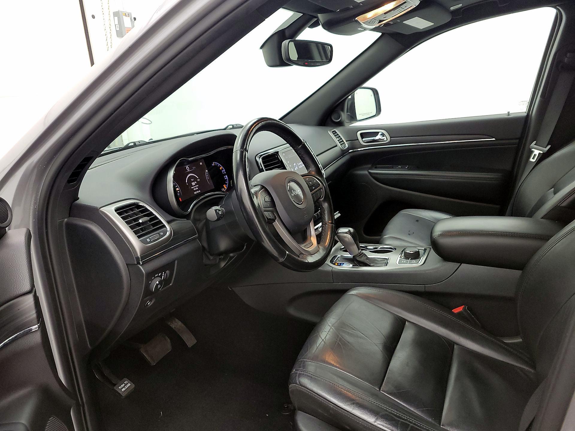Thumbnail: 2020 Jeep Grand Cherokee - 11