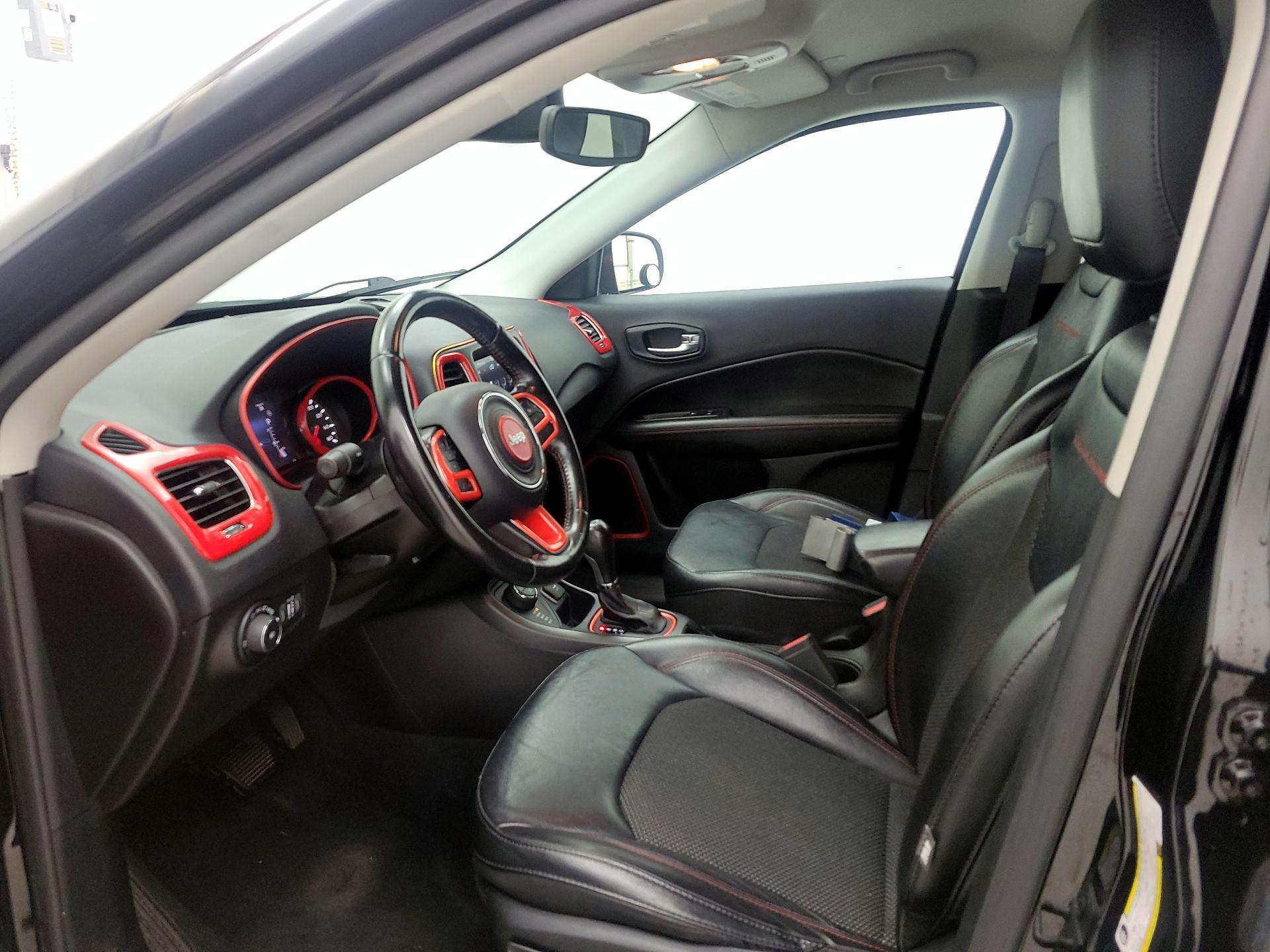 Thumbnail: 2020 Jeep Compass - 11