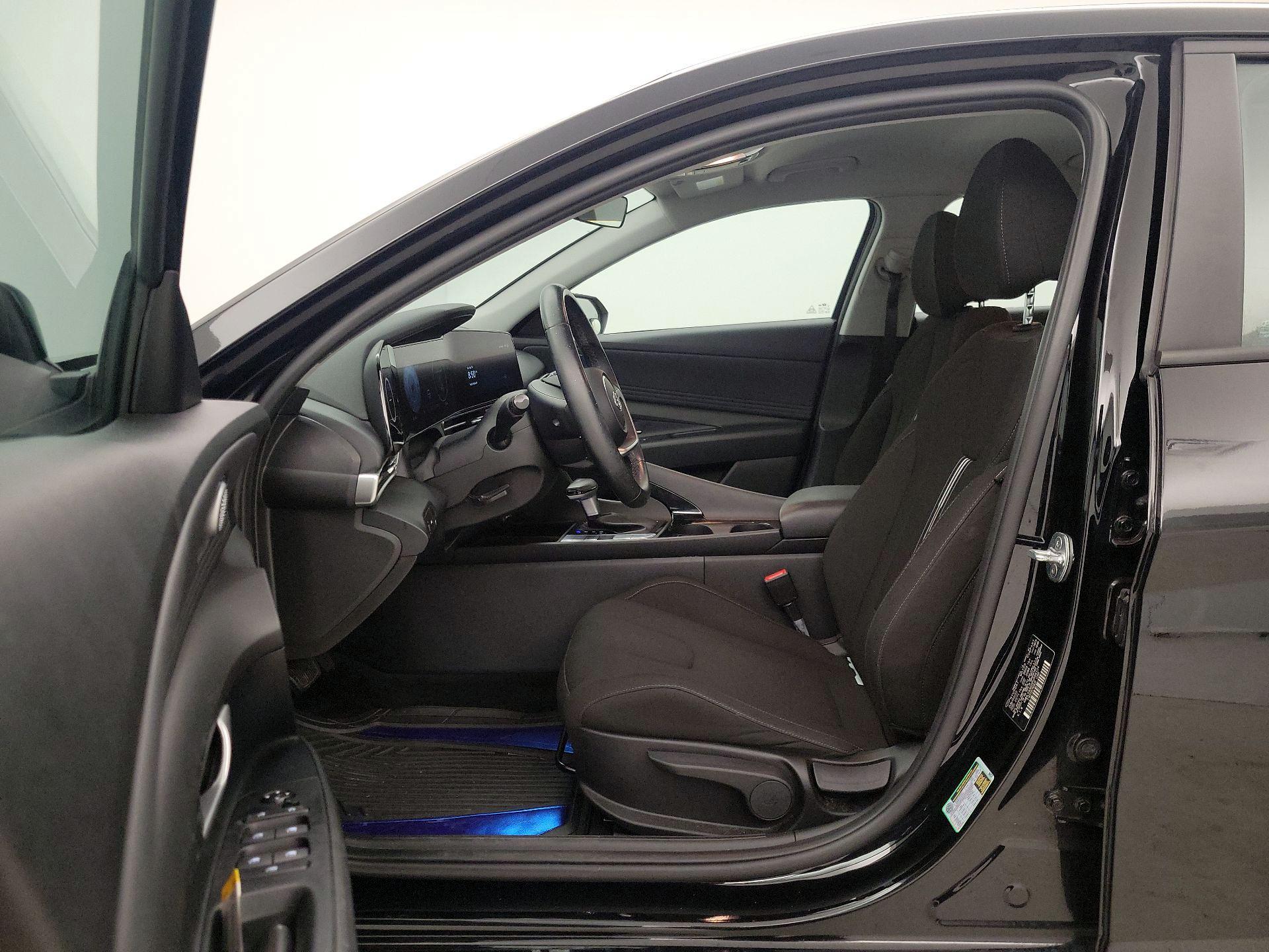 Thumbnail: 2023 Hyundai Elantra - 11