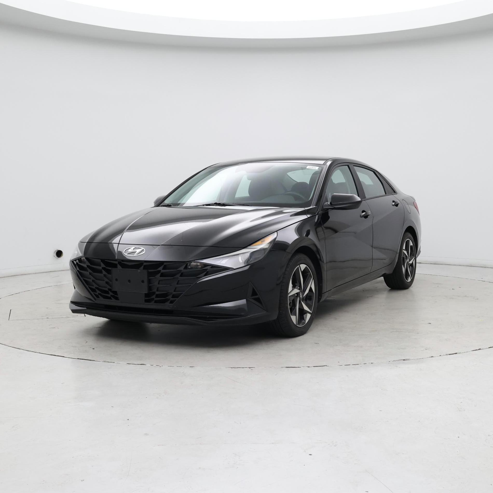 Thumbnail: 2023 Hyundai Elantra - 4