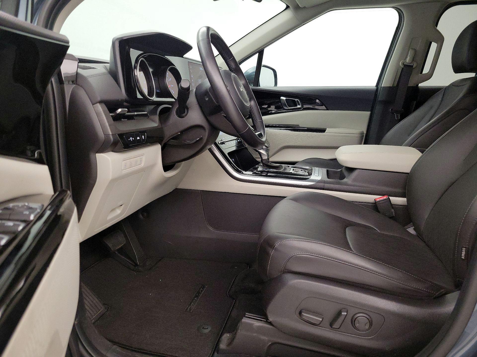 Thumbnail: 2024 Kia Carnival - 11