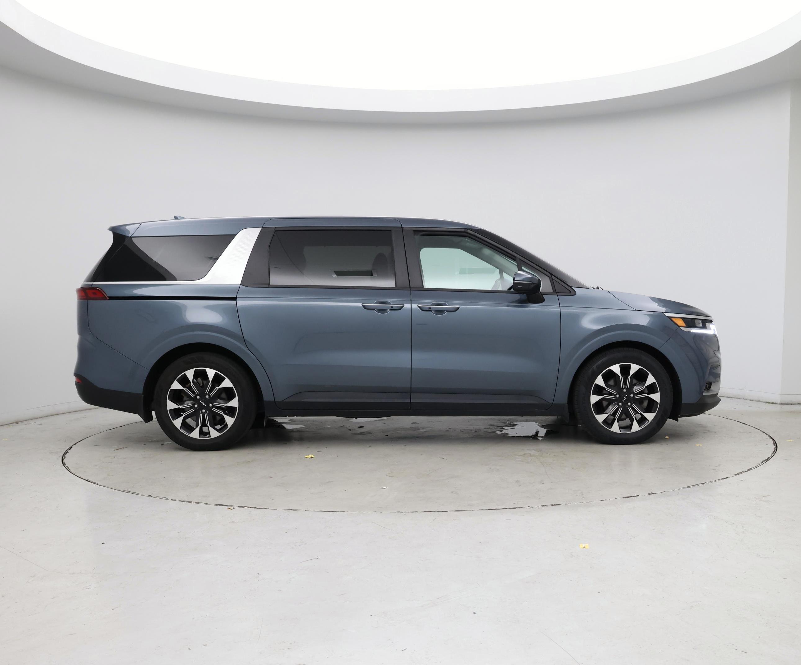 Thumbnail: 2024 Kia Carnival - 7