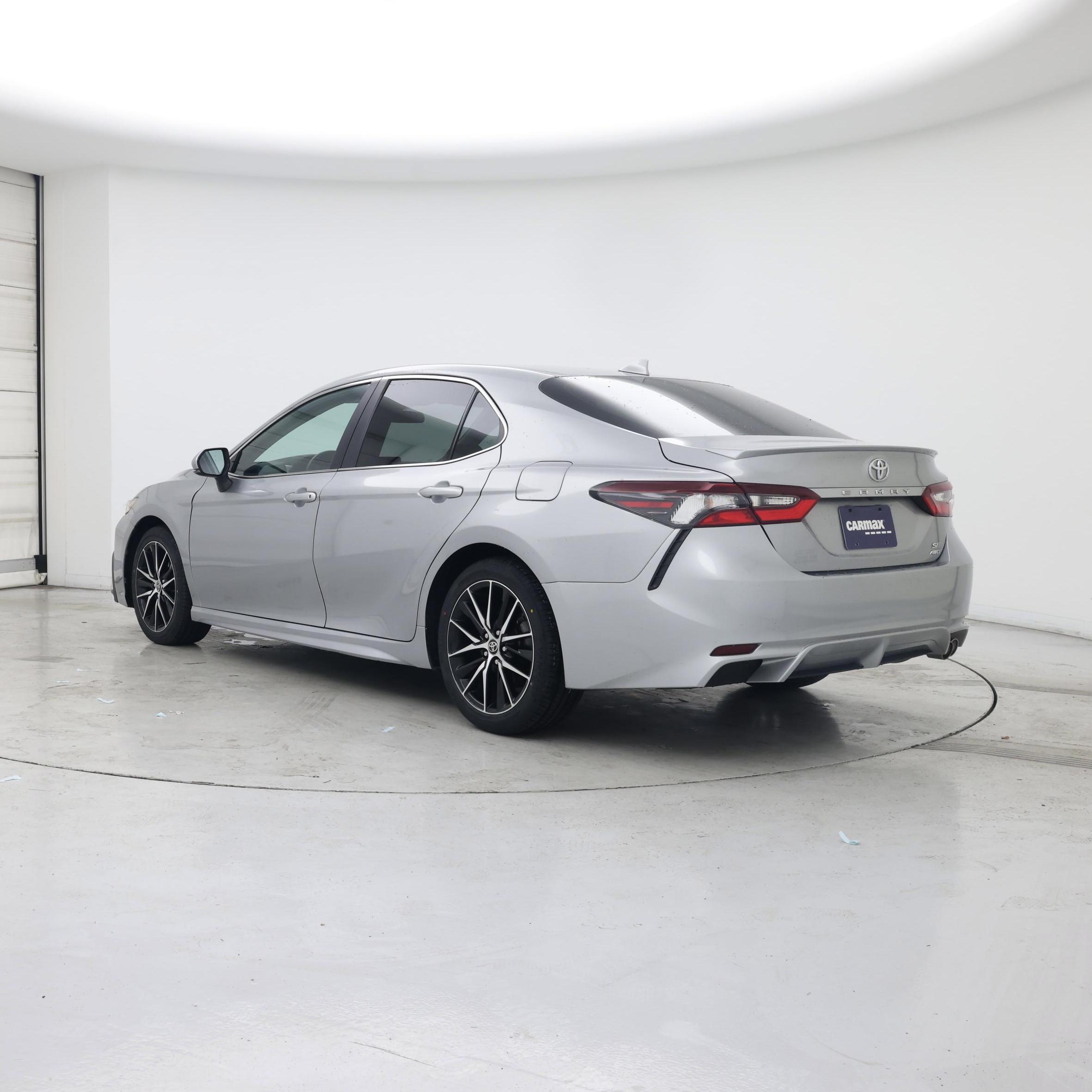 Thumbnail: 2022 Toyota Camry - 2